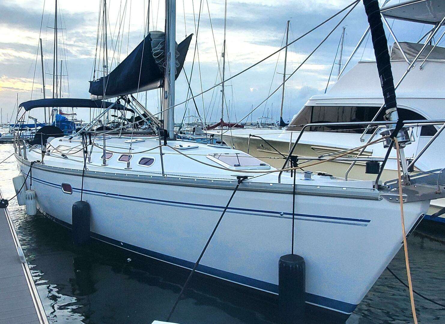 2007 Catalina 400 MK II - Image 4