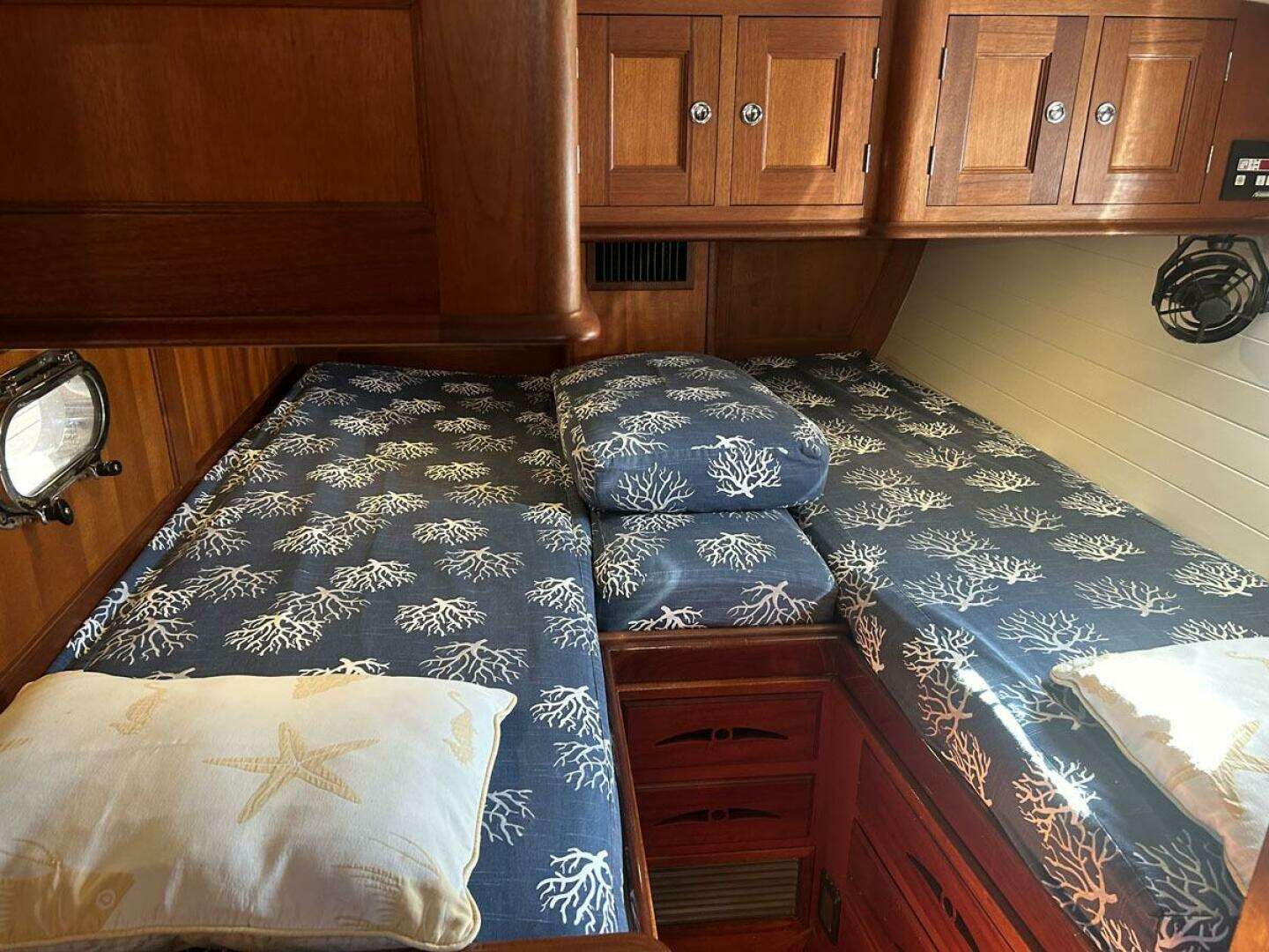 2000 Lyman-Morse 65 Pilothouse Sloop - Image 38