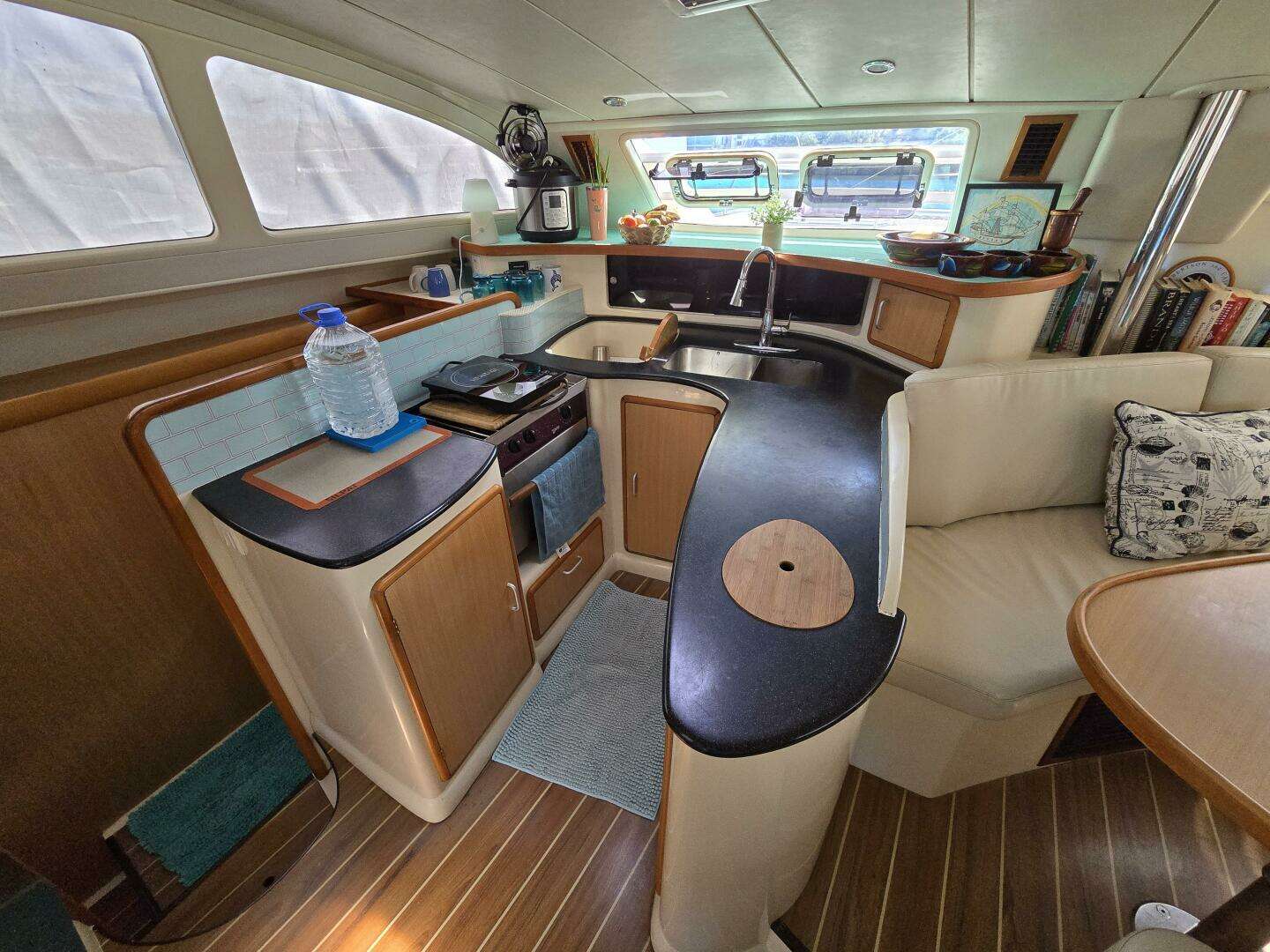2005 Robertson & Caine Leopard - Image 10