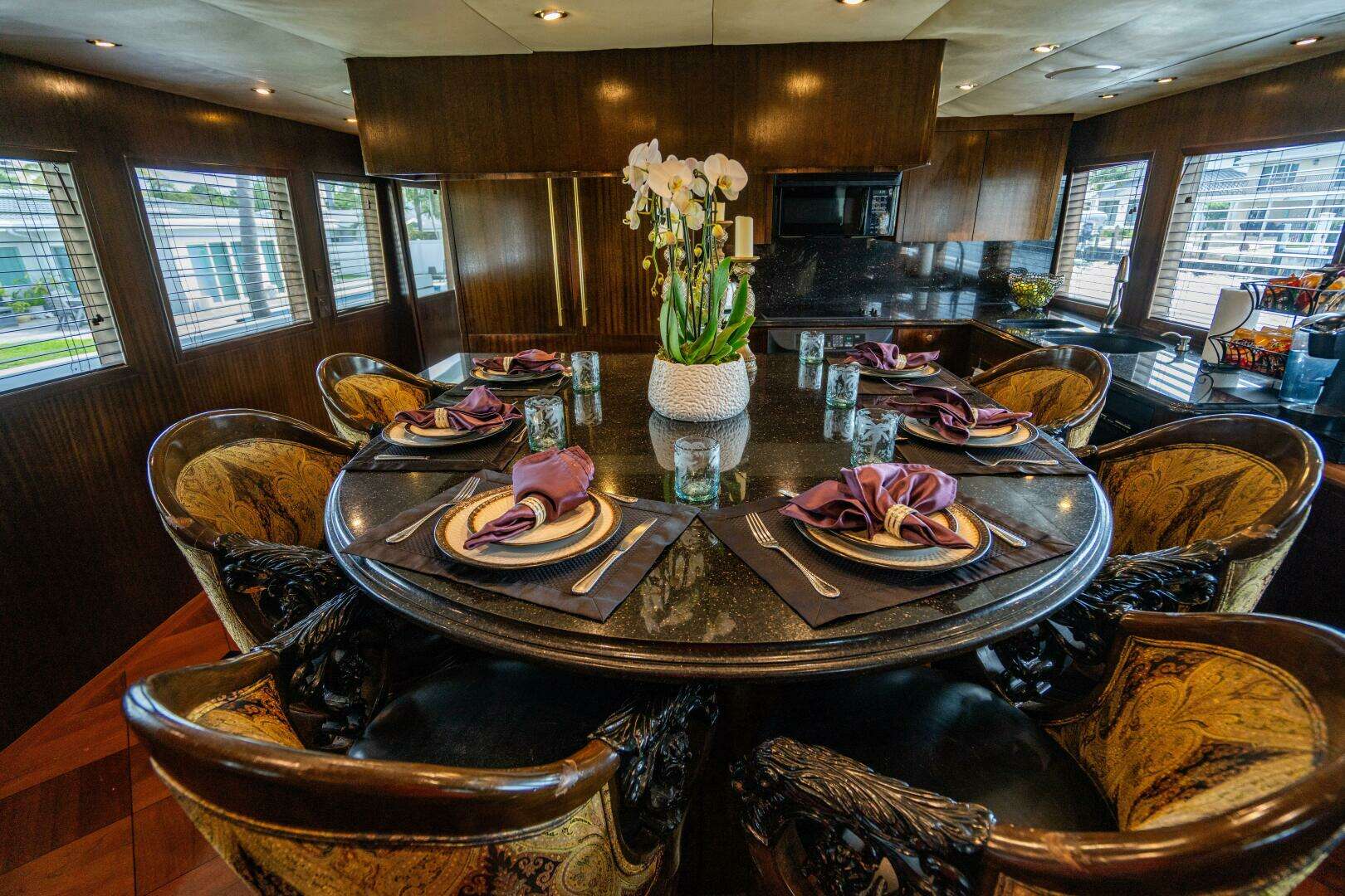 2001 Hatteras 100 Motor Yacht - Image 31