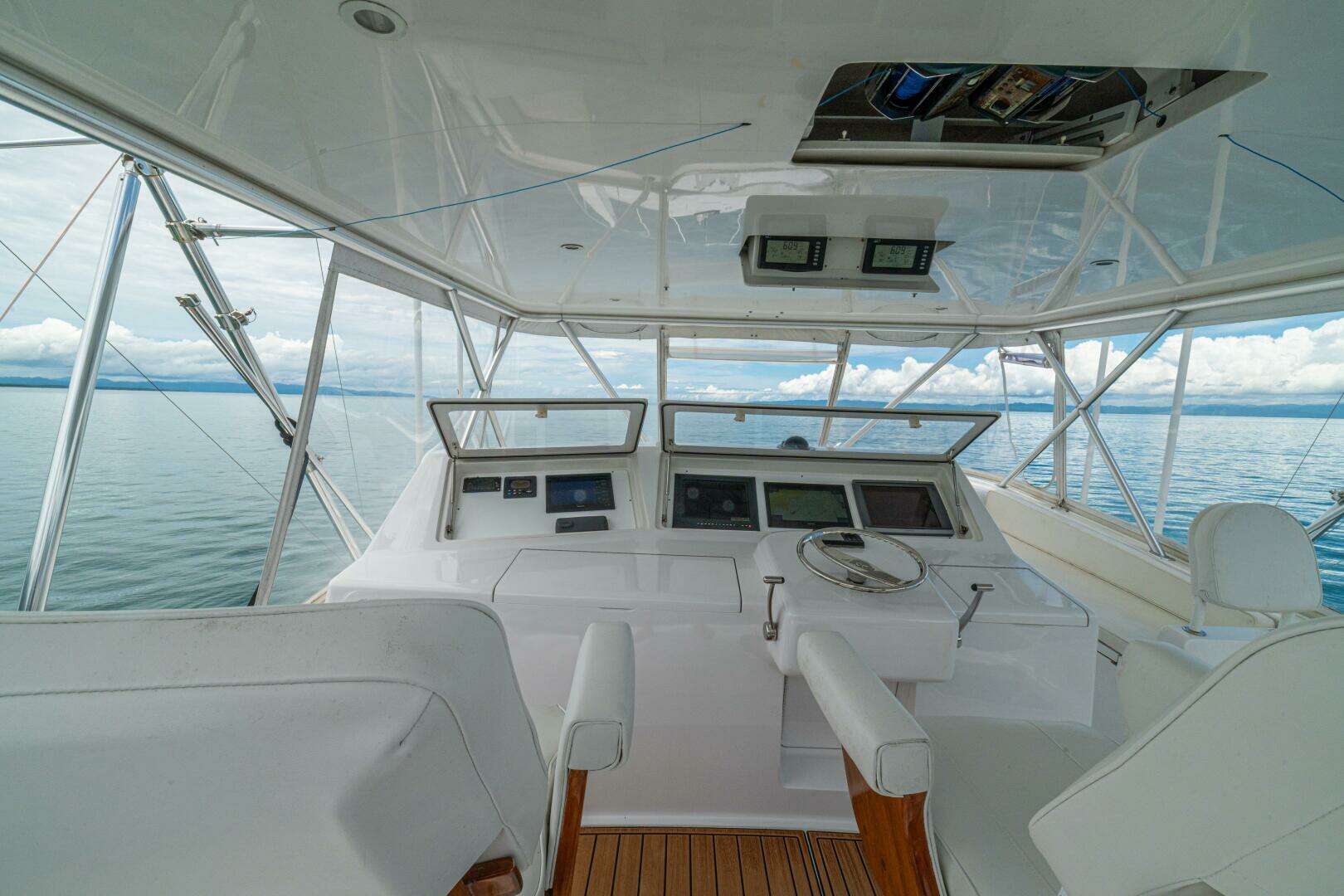 2004 Viking 61 Convertible - Image 2