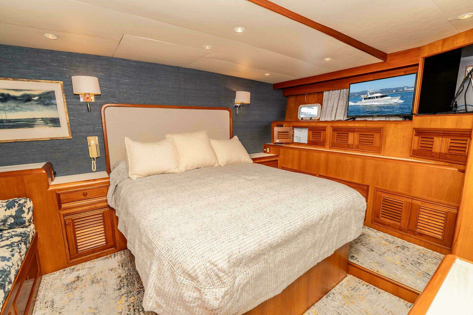 2000 Offshore Yachts Flushdeck - Image 31