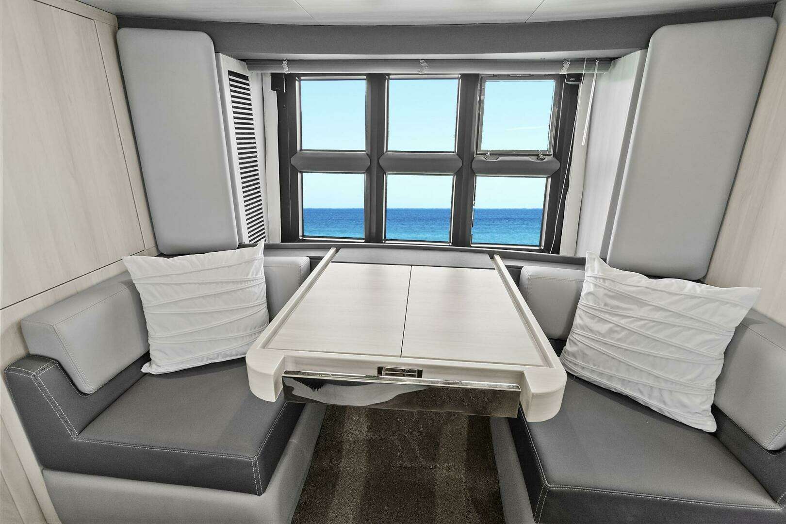 2021 Fairline Squadron 68 - Image 24