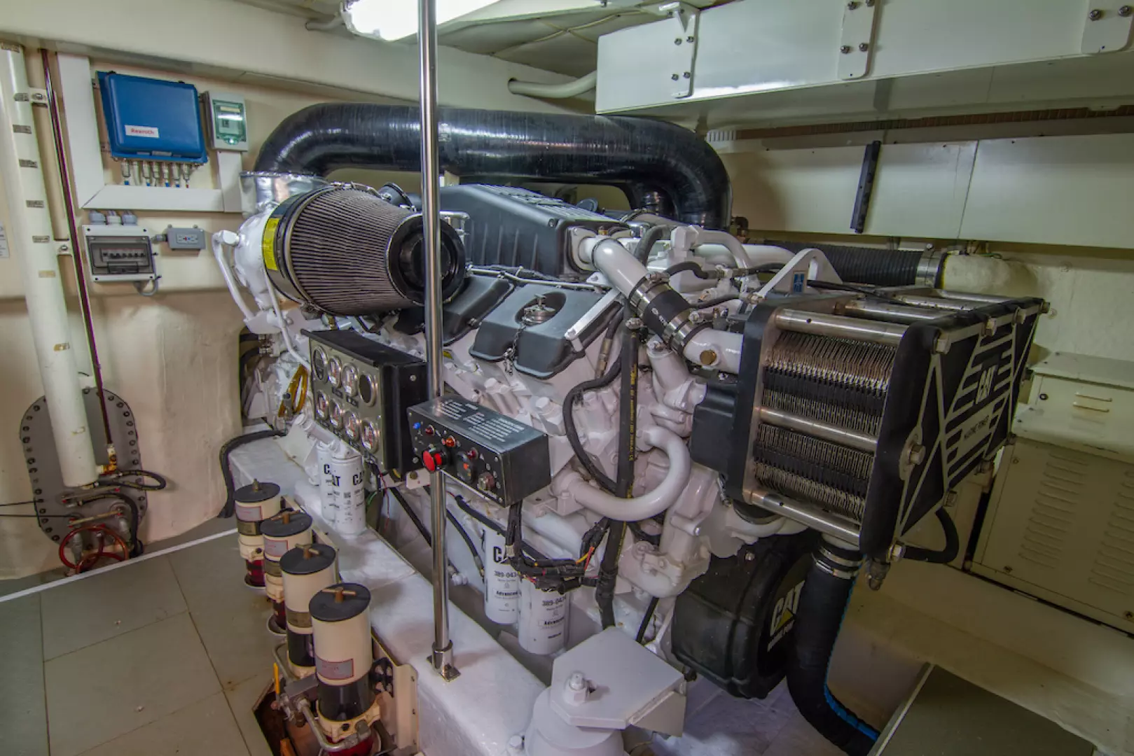 2005 Ferretti Yachts 76 - Image 67