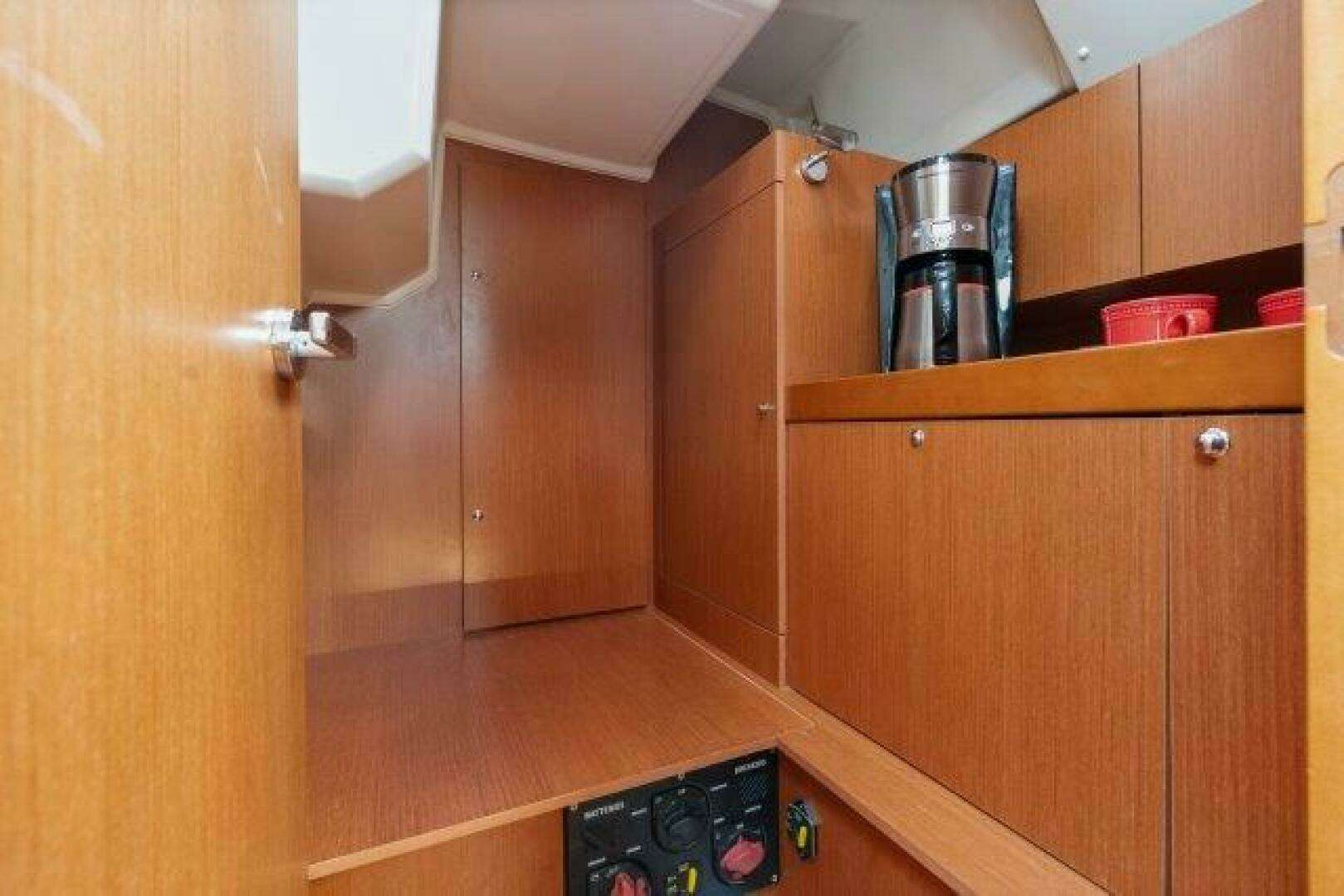 2018 Beneteau 41.1 - Image 48