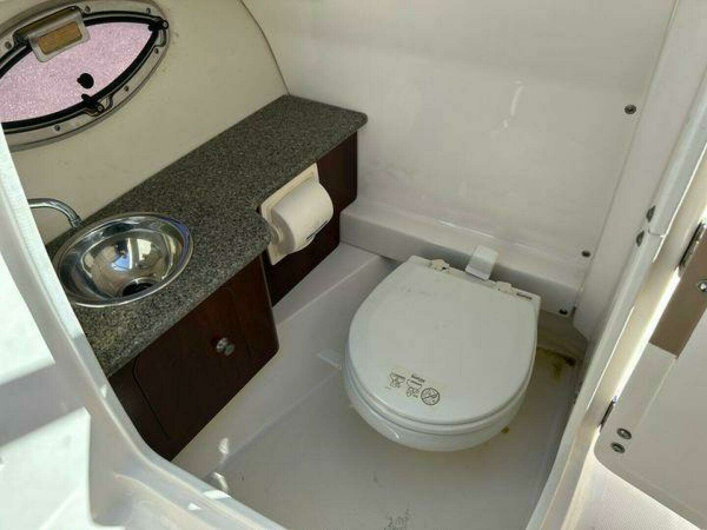 2014 Chaparral 244 Sunesta - Image 37