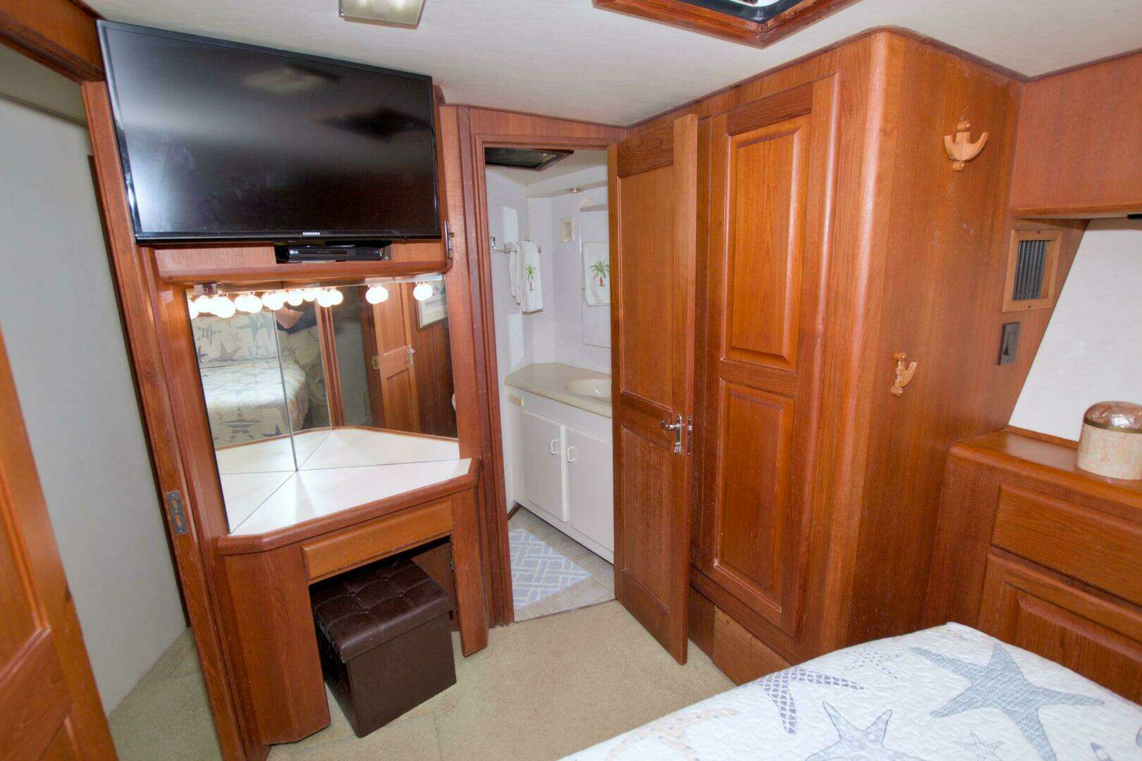 1990 Viking 53 Convertible - Image 63
