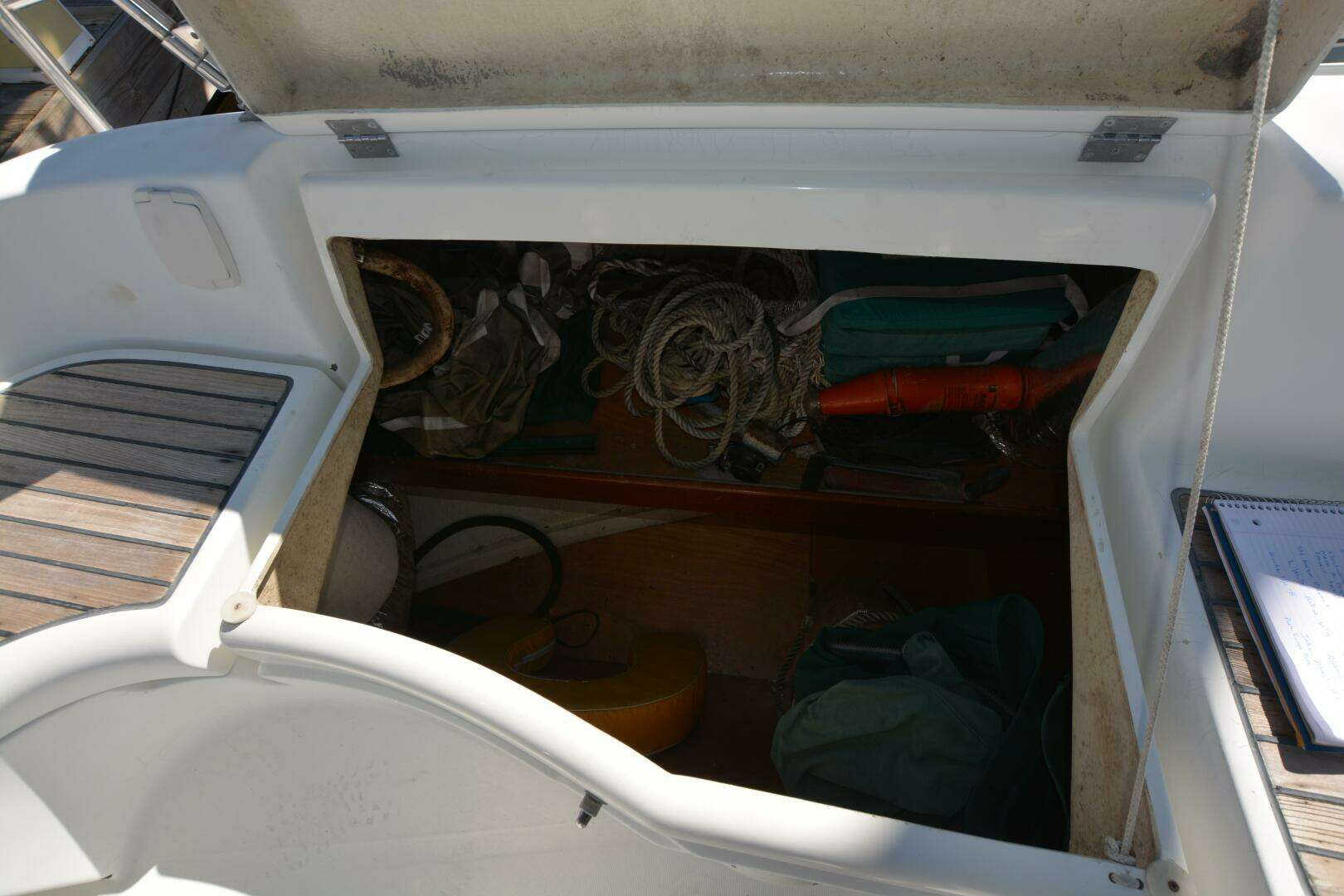 2002 Beneteau Oceanis 331 - Image 16