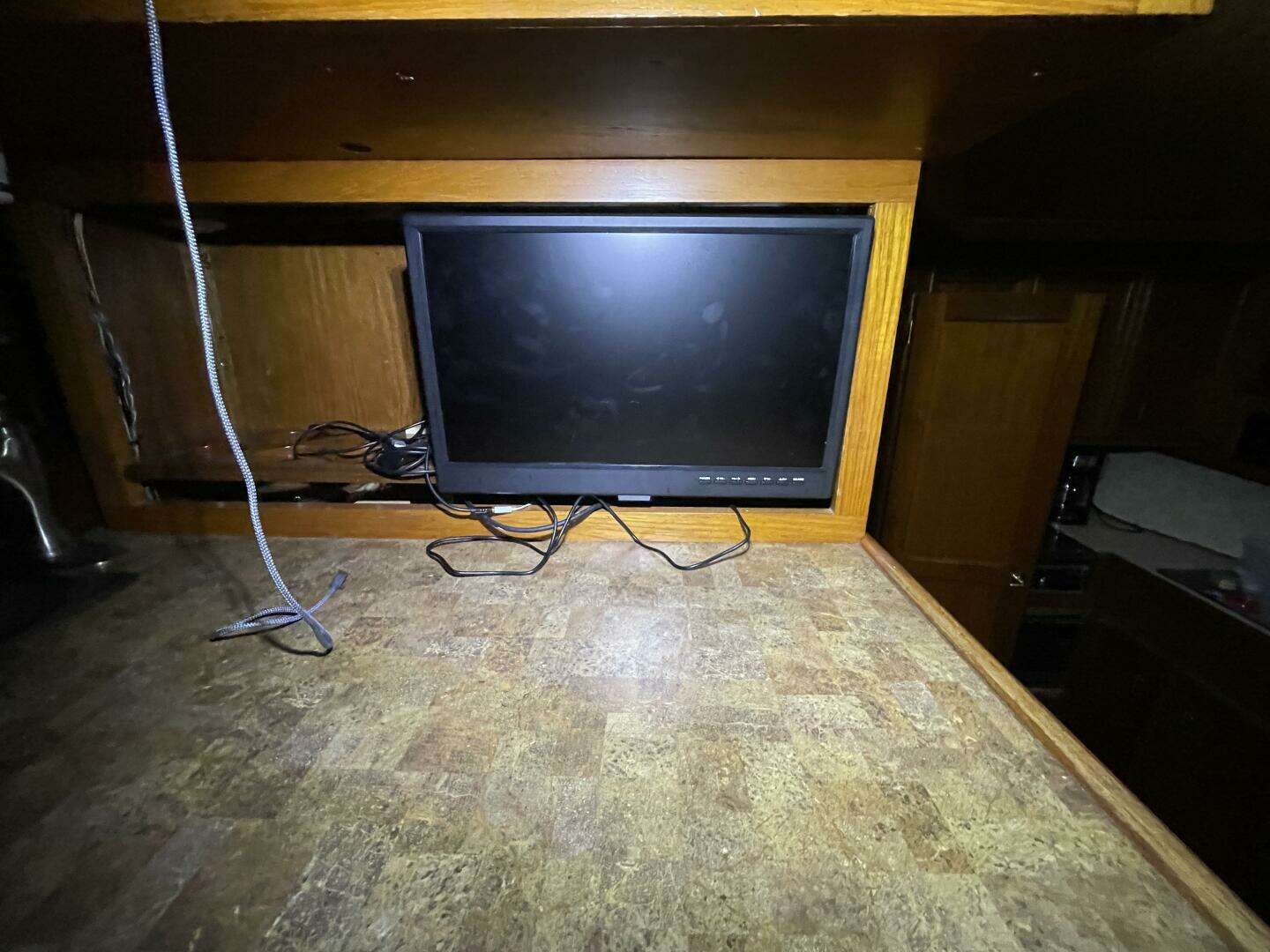 1986 Egg Harbor 40 Motor Yacht - Image 35