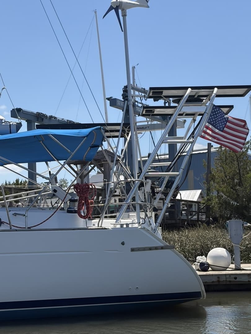 2006 Beneteau 423 - Image 14