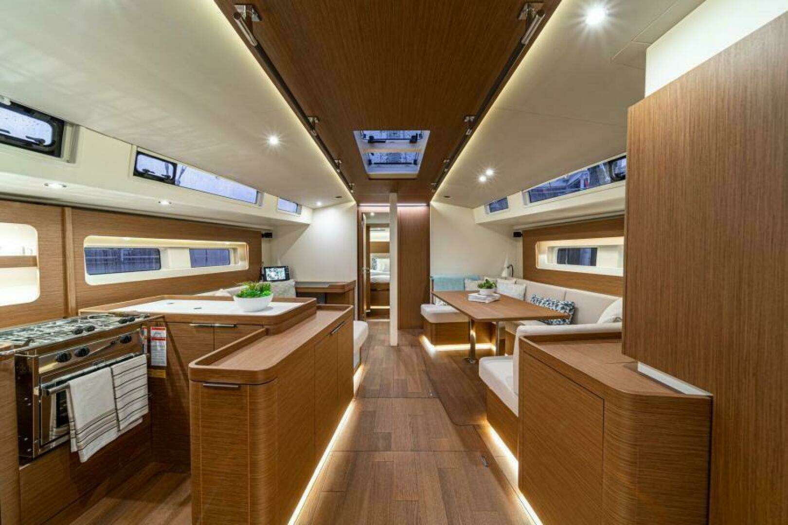 2026 Beneteau OCEANIS YACHT 54 - Image 13