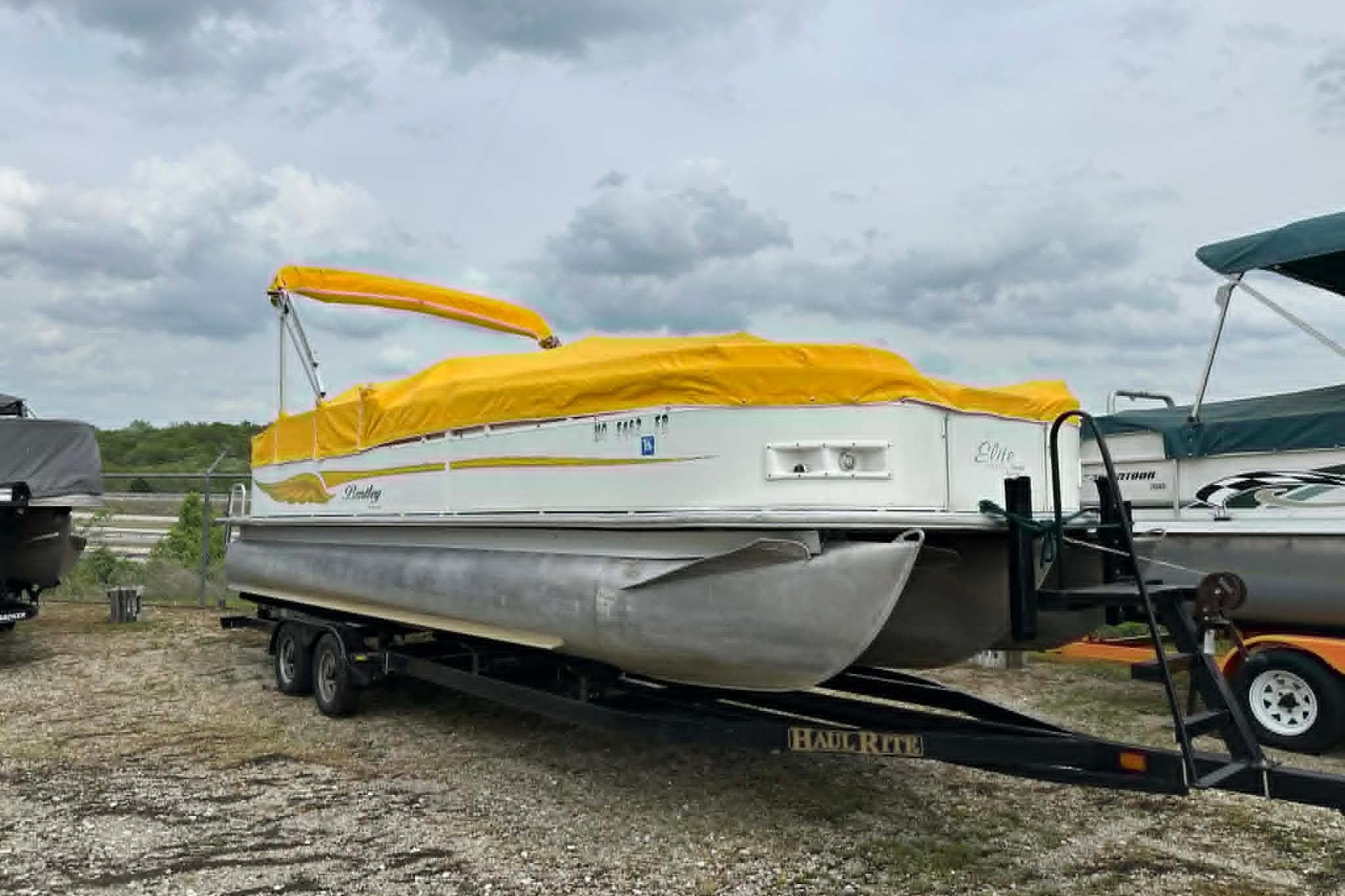 2011 Bentley Pontoons 250/253 Elite Admiral