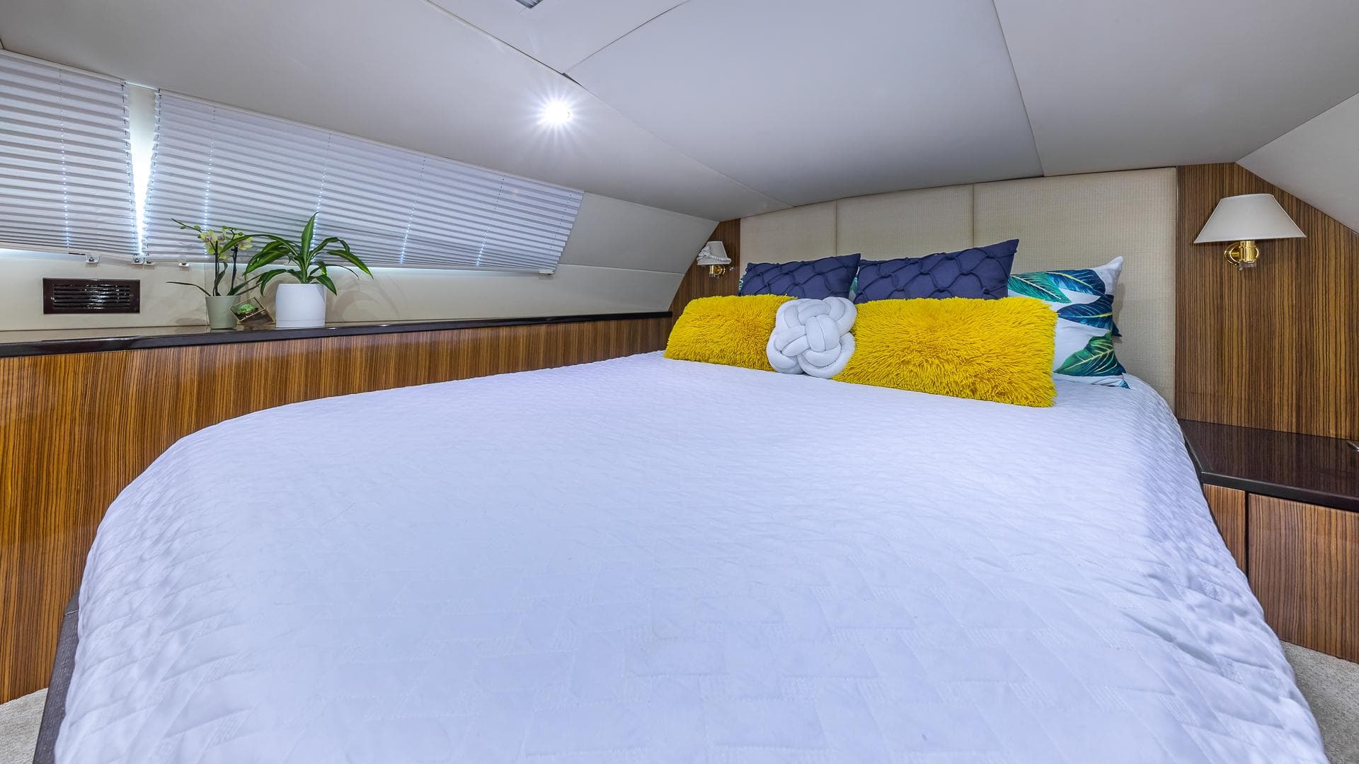 2010 Custom 650 Catamaran - 54