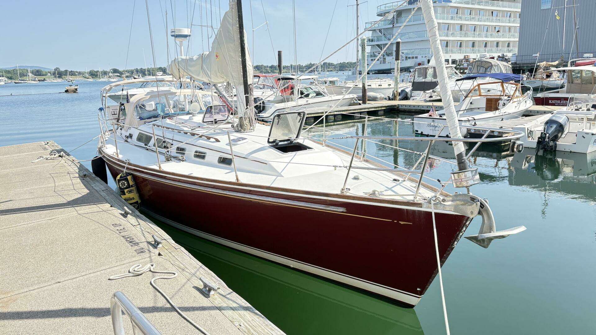 1998 Sabre 402 - Image 3