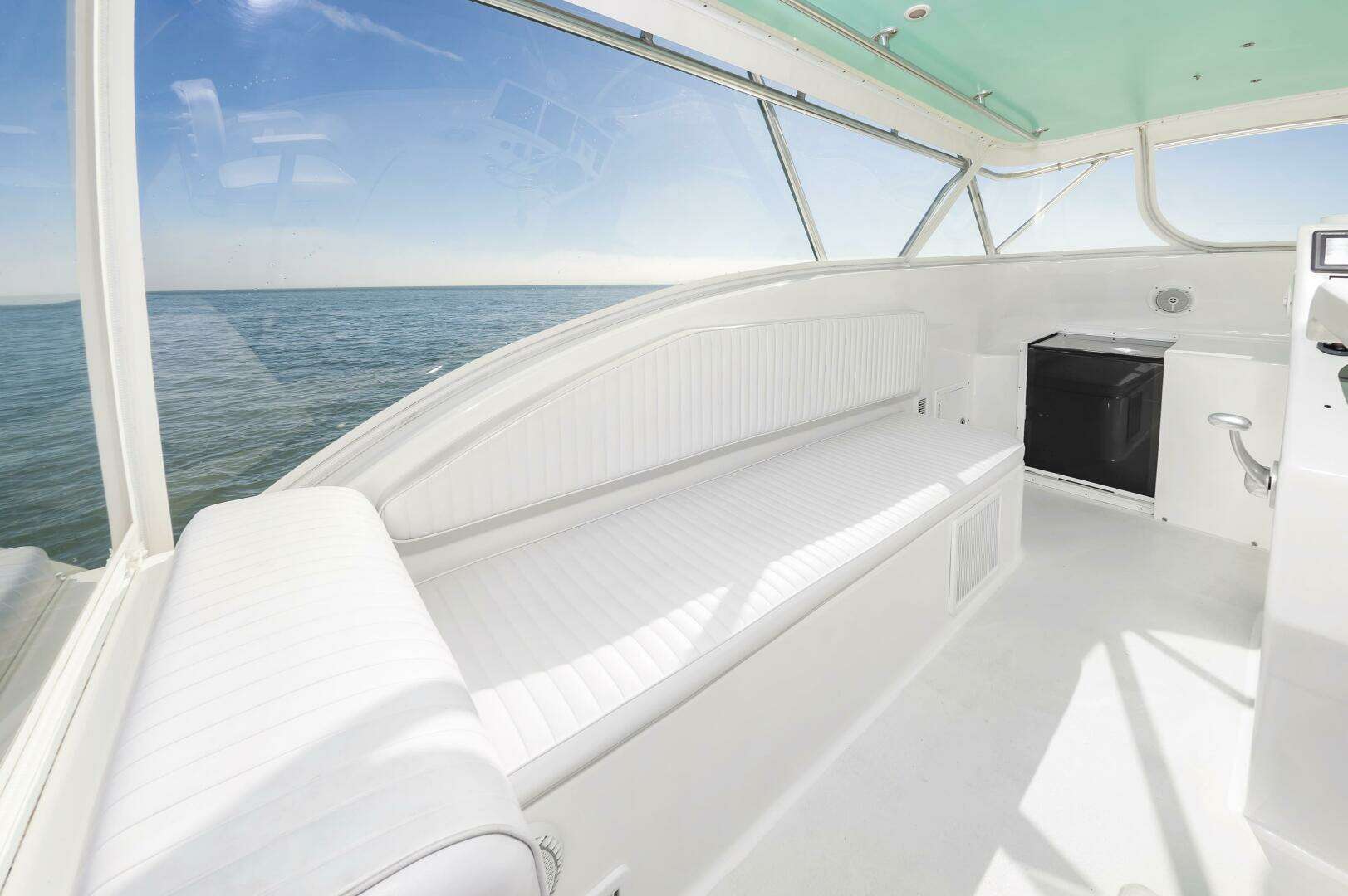 2003 Custom Carolina 40 Layton Express - Image 20