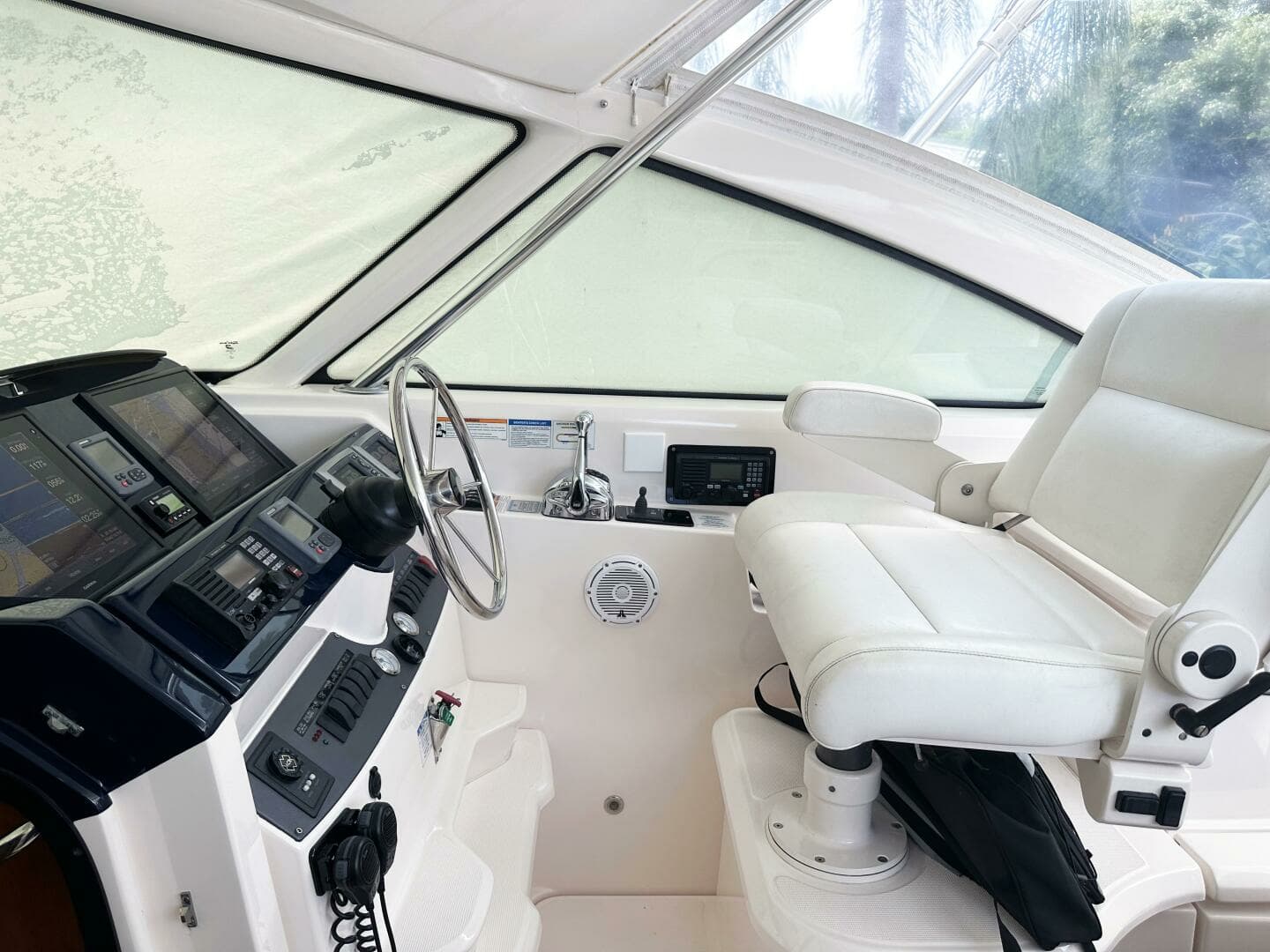 2011 Tiara Yachts 4300 Open - Image 15