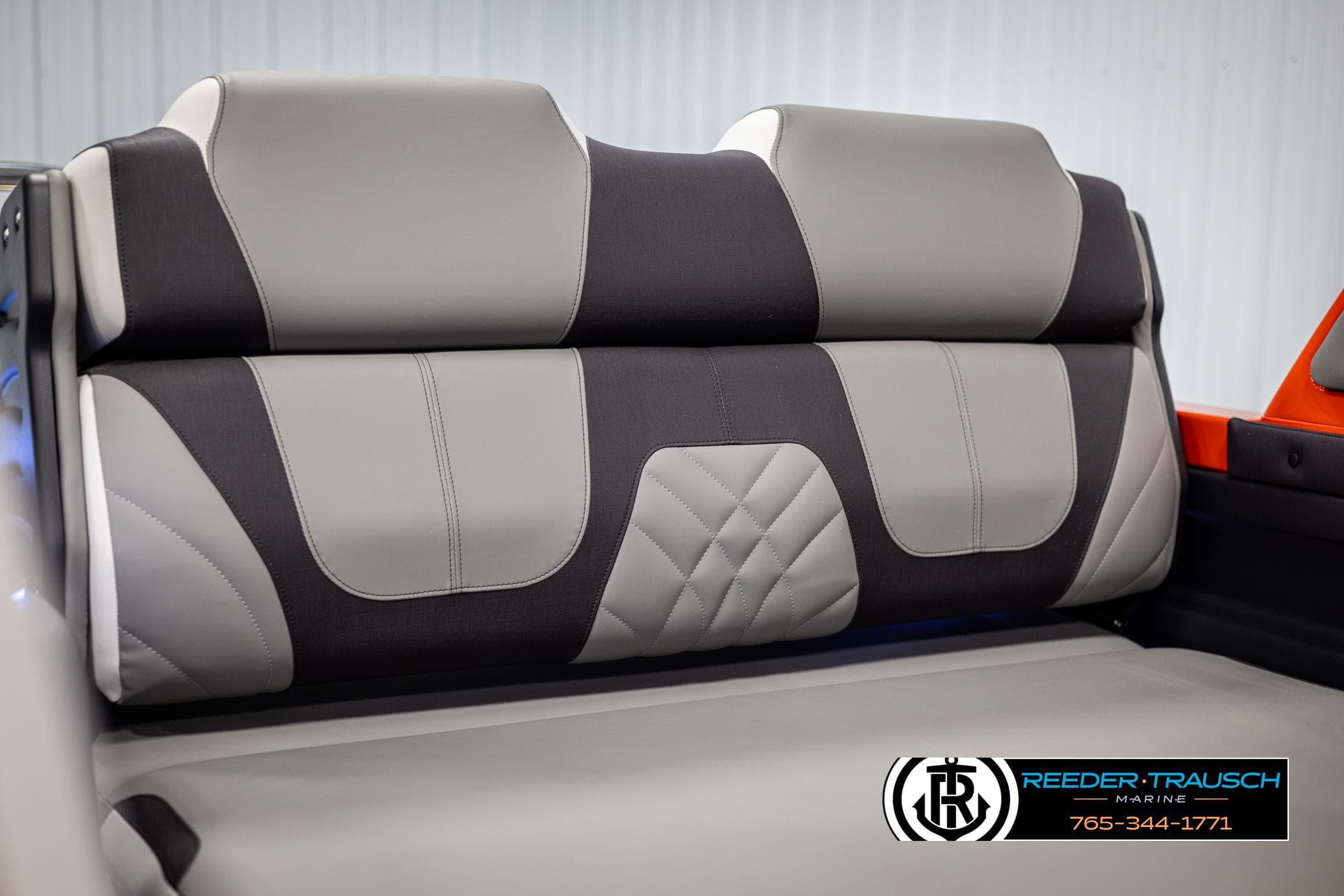 2024 Avalon Excalibur VRB boat seat with modern black and gray upholstery.