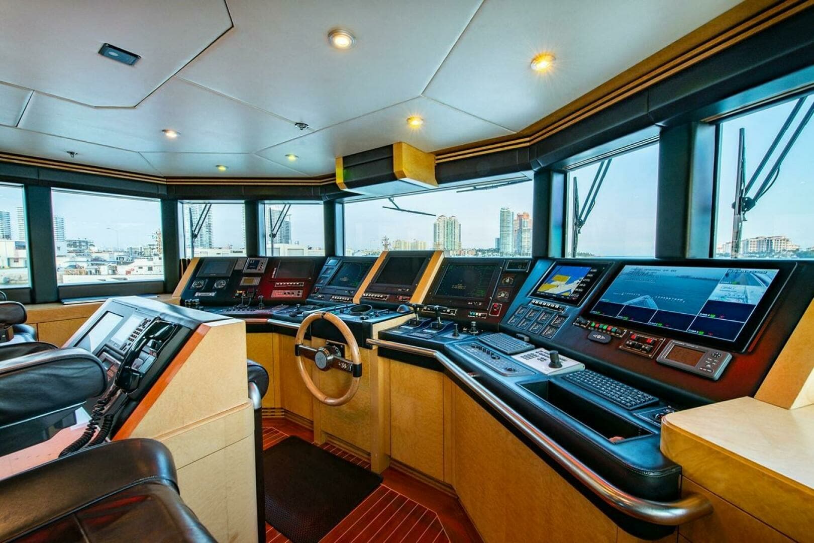 2004 Oceanfast — - Image 67
