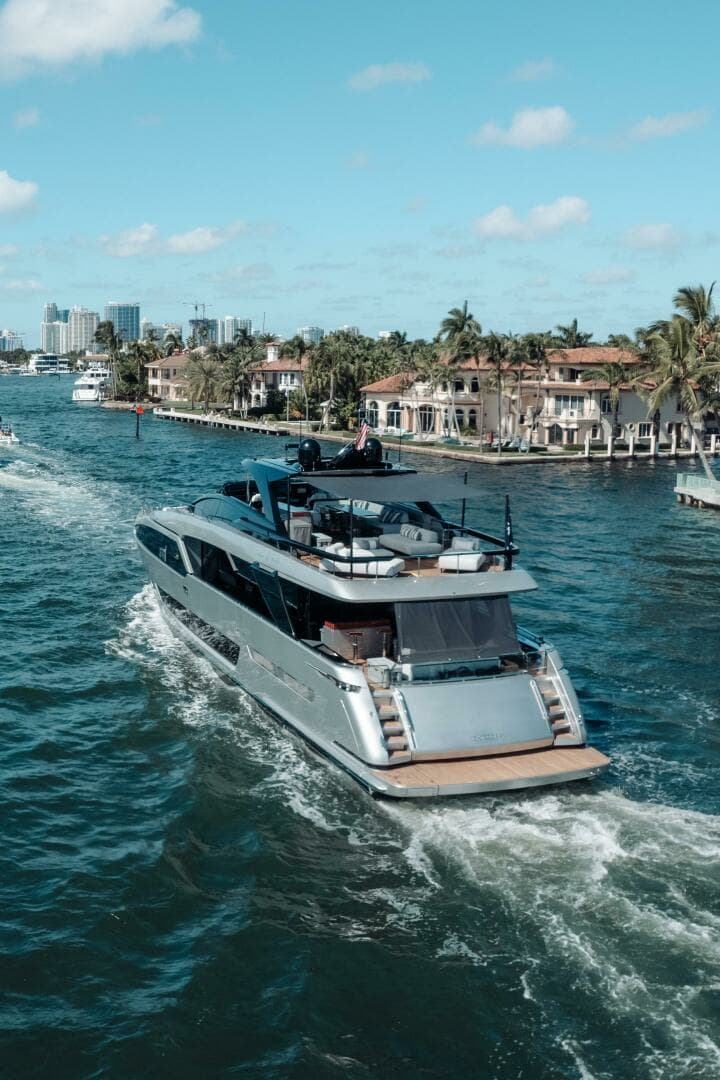 2019 Riva — - Image 28