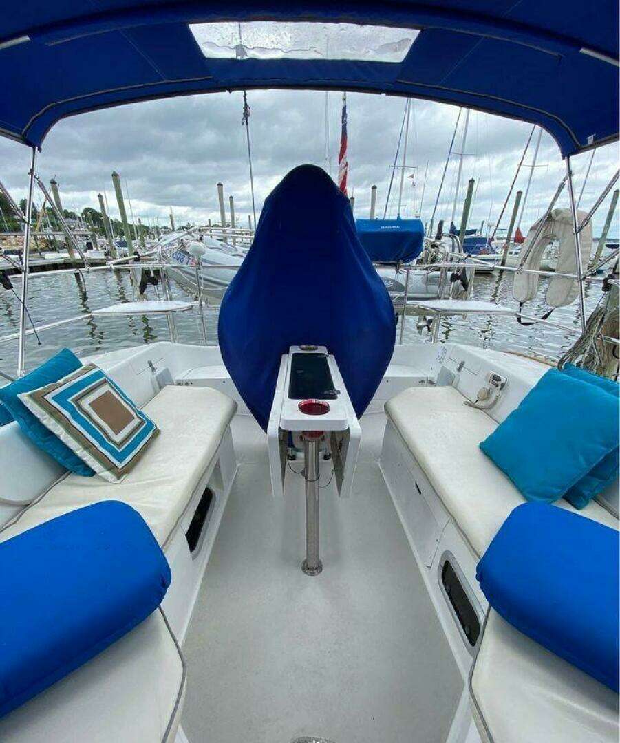 1998 Catalina 42 - Image 2