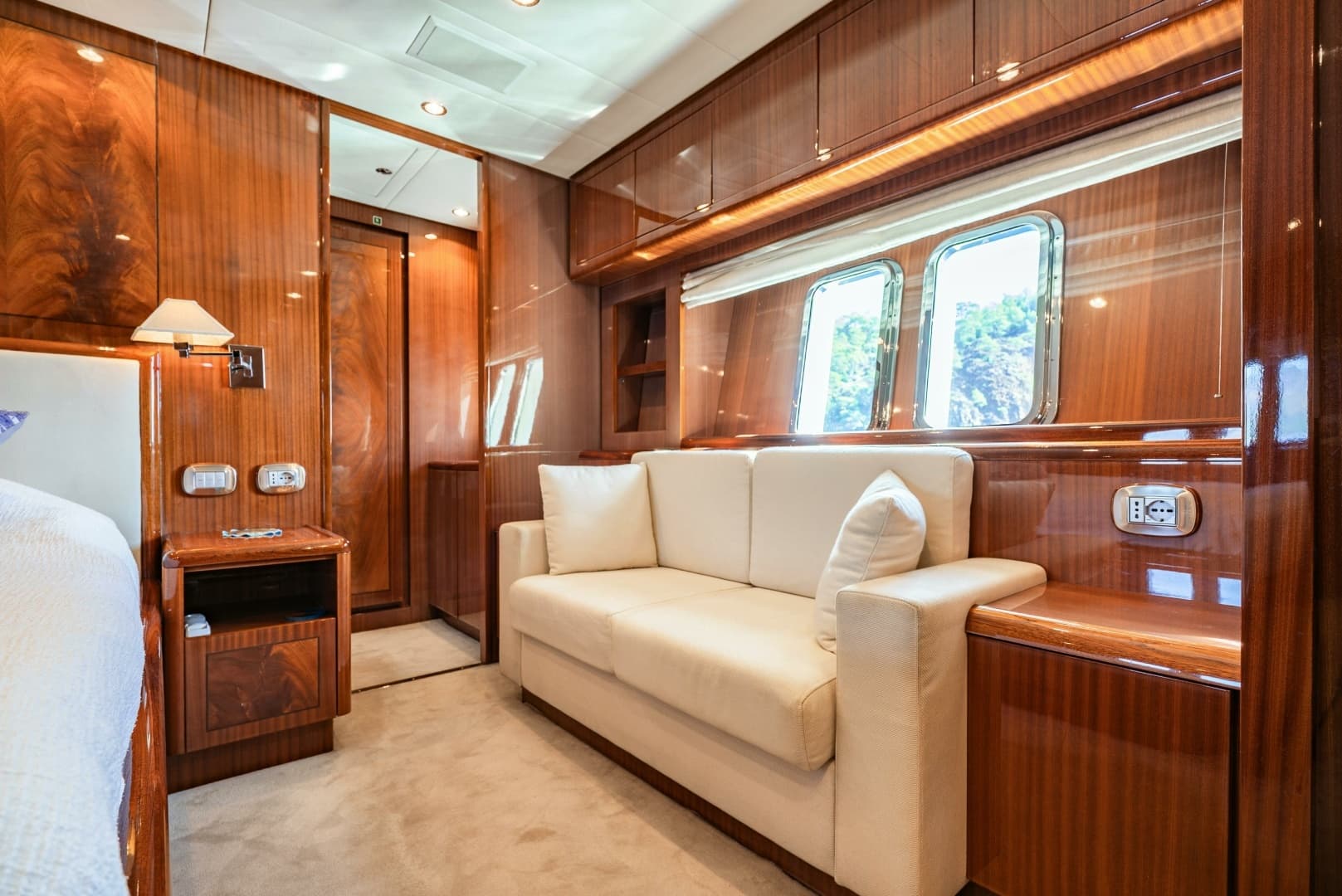 2010 Leopard Leopard 27 Sport - Image 32