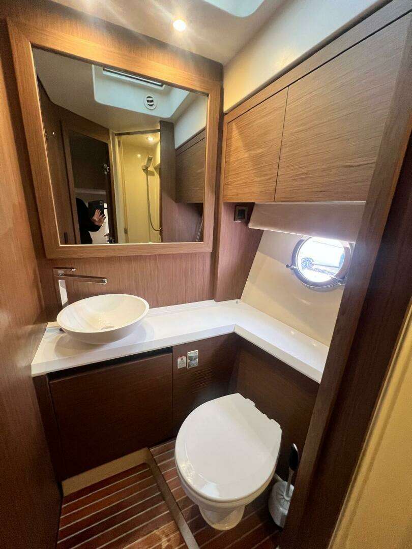 2017 Beneteau Monte Carlo 4 - Image 32