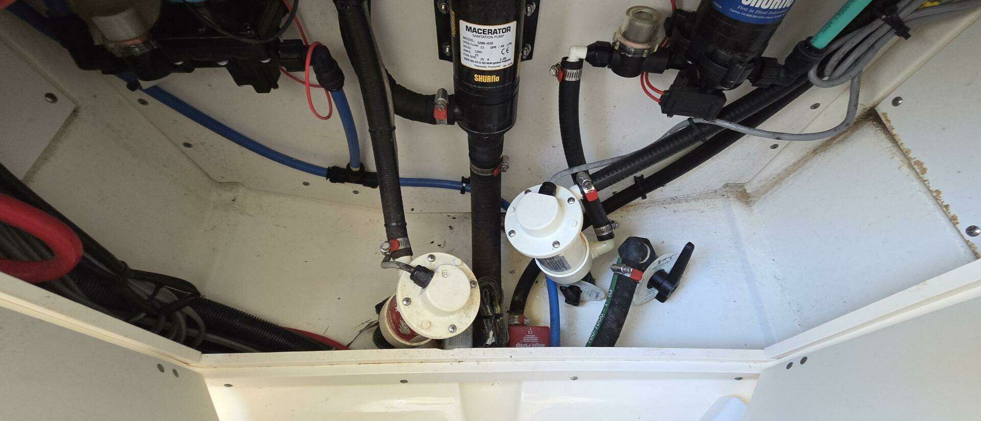 2006 Boston Whaler 270 Outrage - Image 18