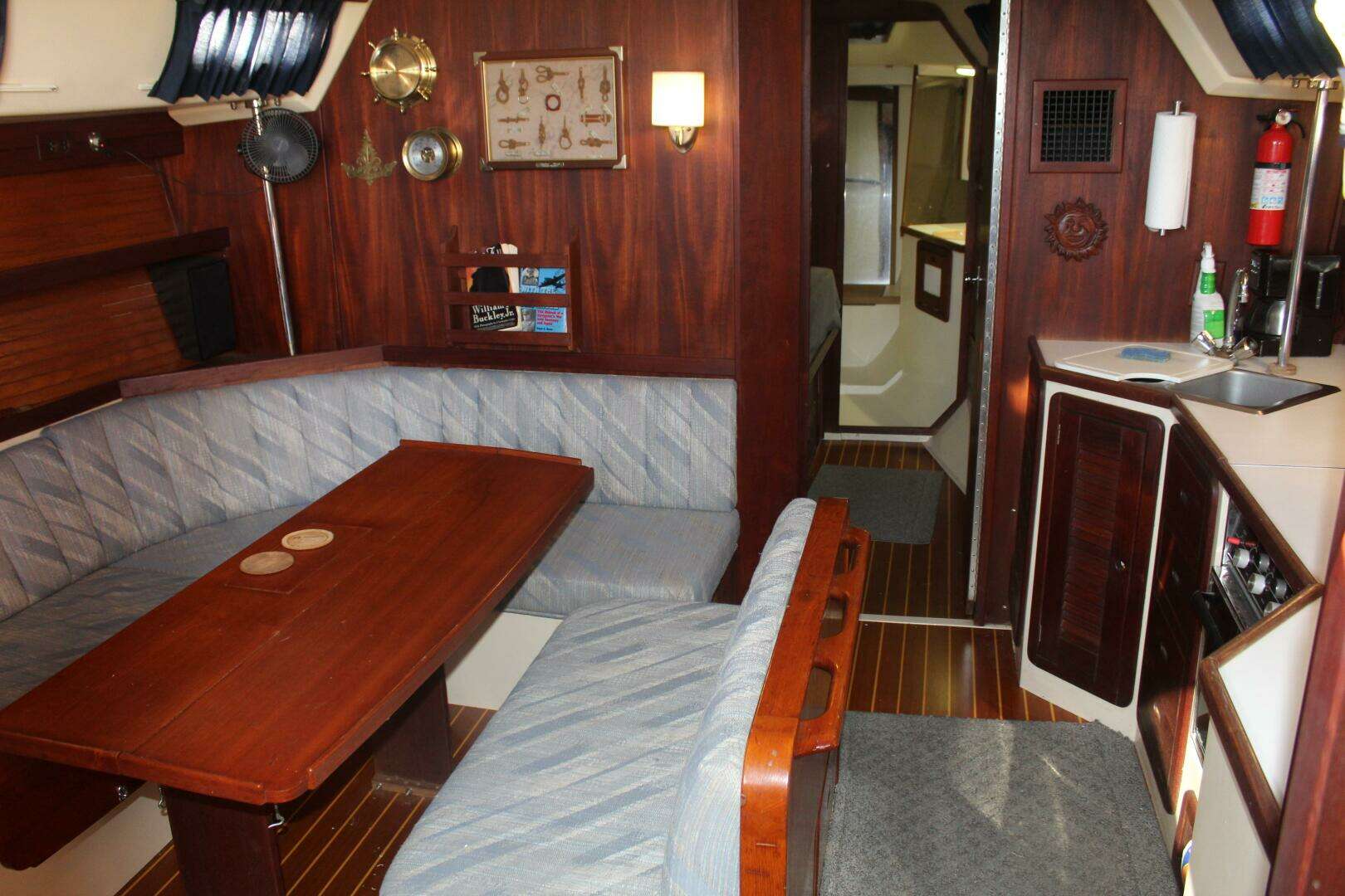 1990 Catalina 42 - Image 10