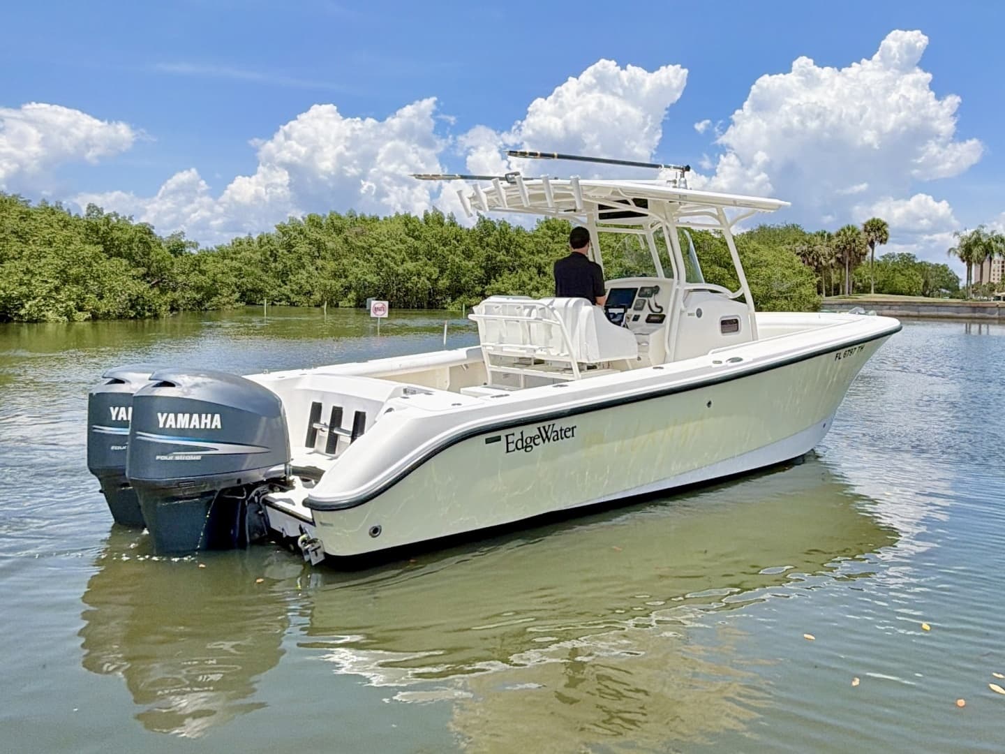 2007 Edgewater 268 CC - Image 8