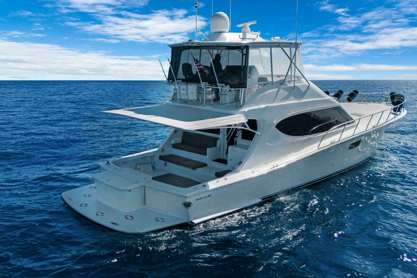 2016 Hatteras GT63 - Image 42