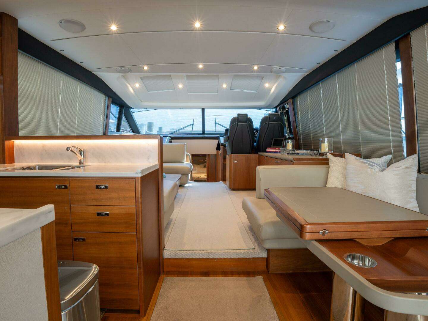 2020 Princess S66 - Image 33
