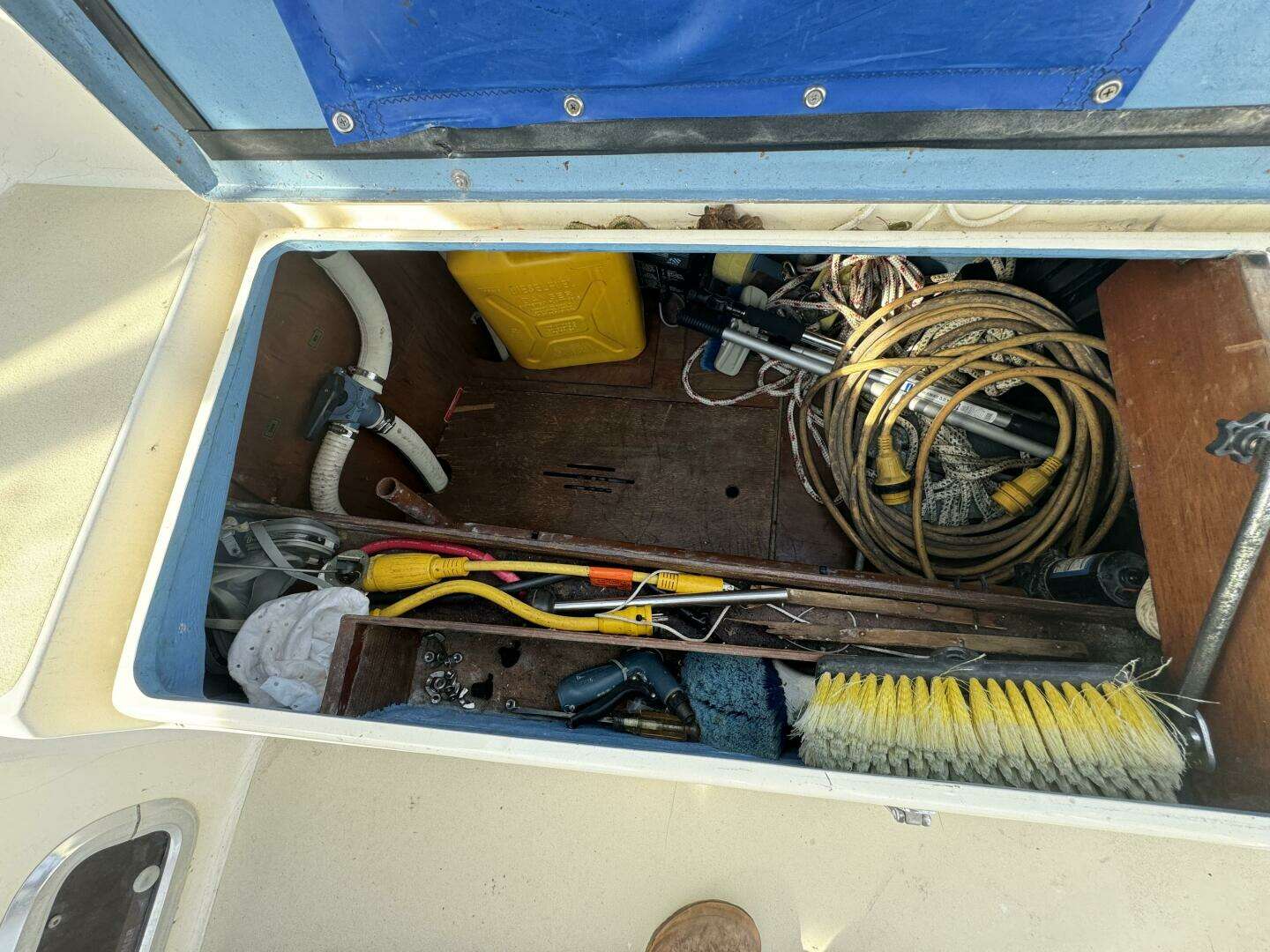 1996 Sabre 425 - Image 27