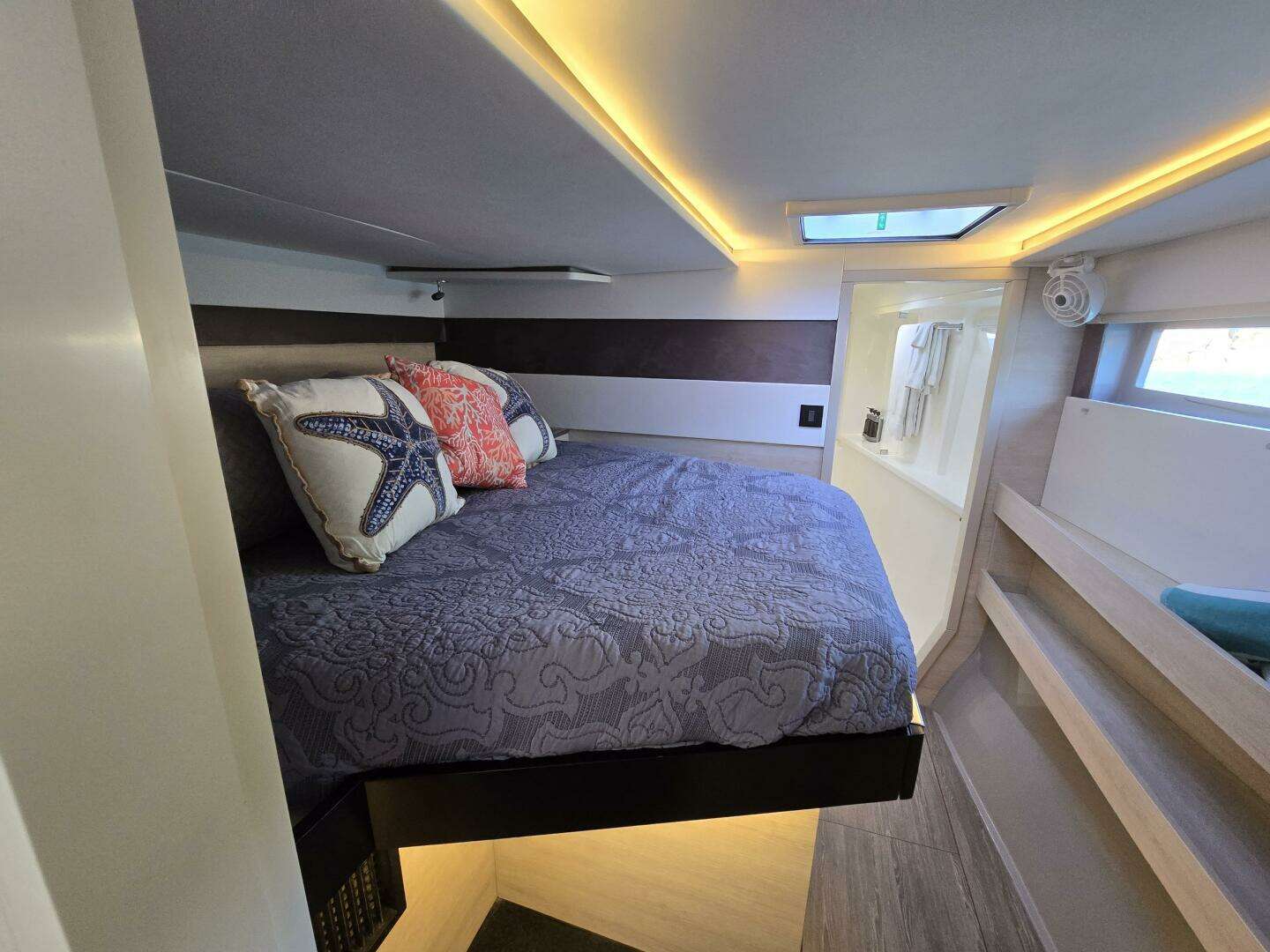 2020 Leopard 50 - Image 17