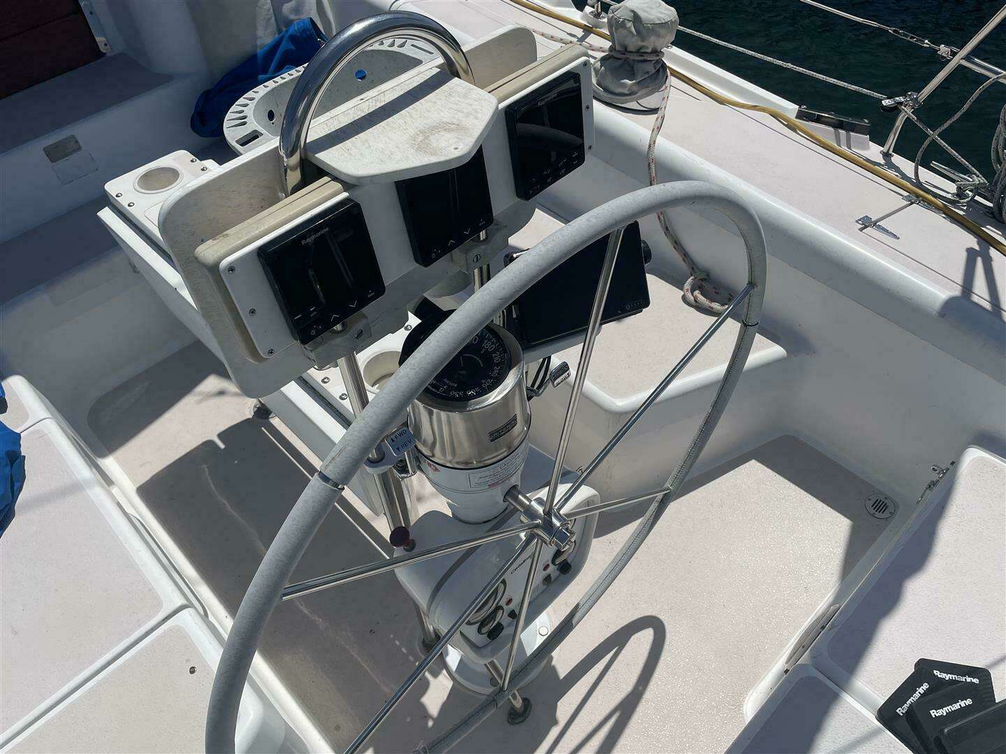1997 Catalina — - Image 40