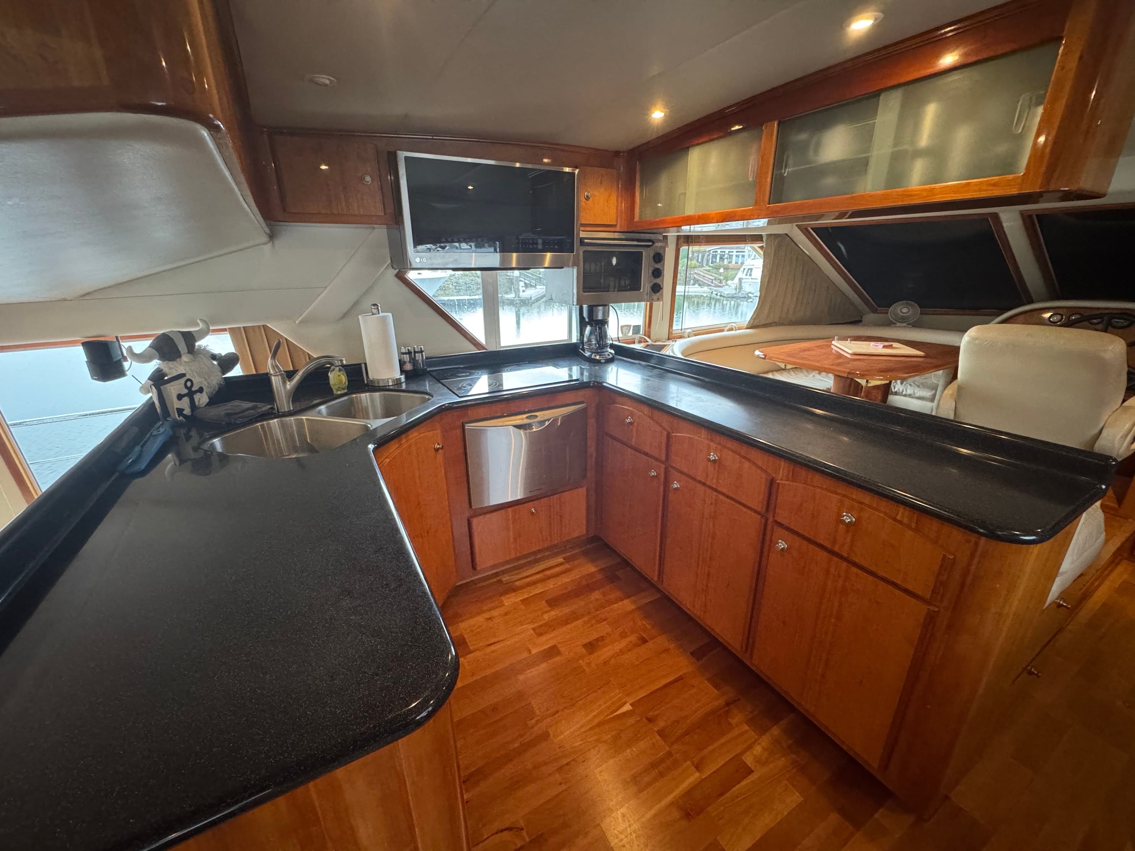2004 Navigator 61' Classic Pilothouse - 10