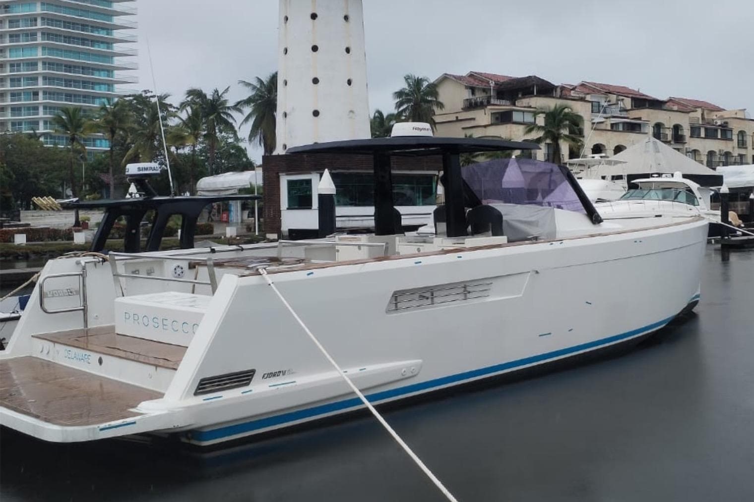 2015 Fjord 40 Open