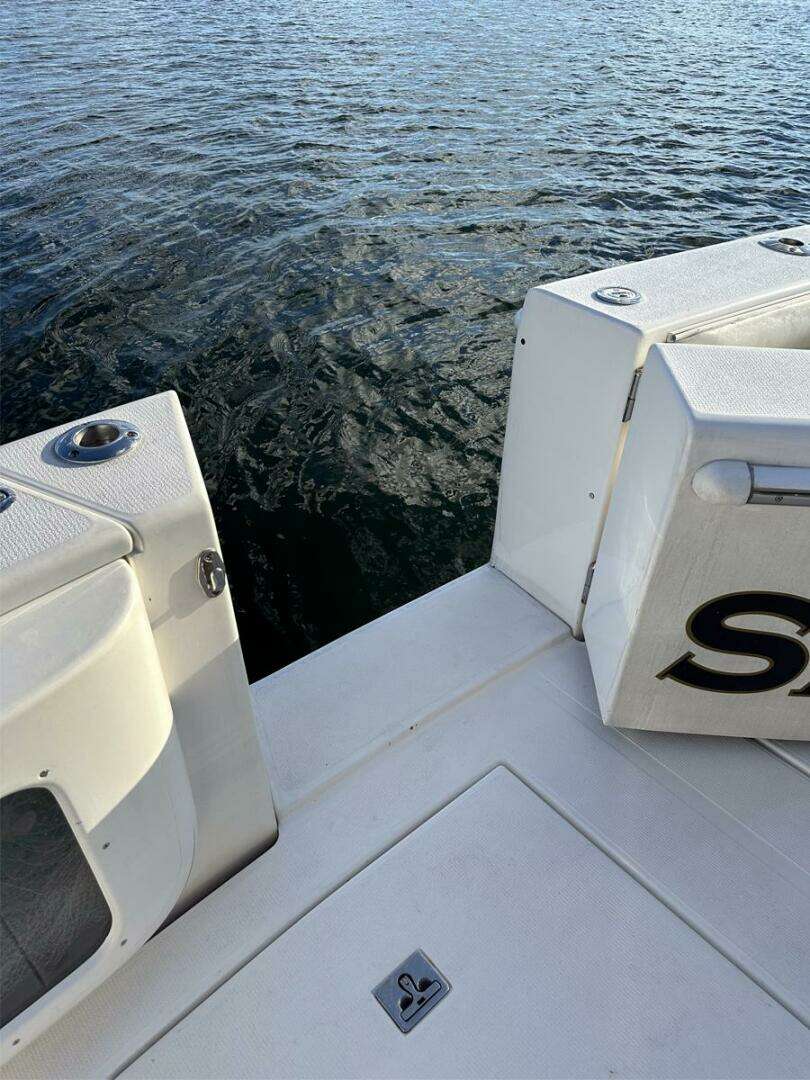 2004 Riviera 40 Sportfish - Image 19