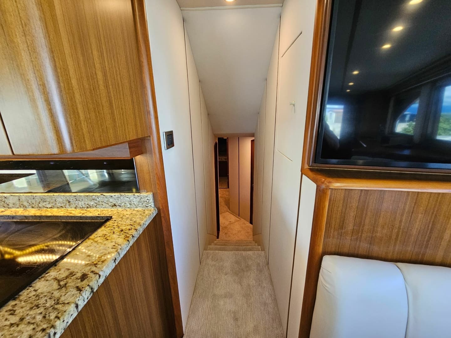 2010 Viking 64' Sportfish Convertible - Image 17