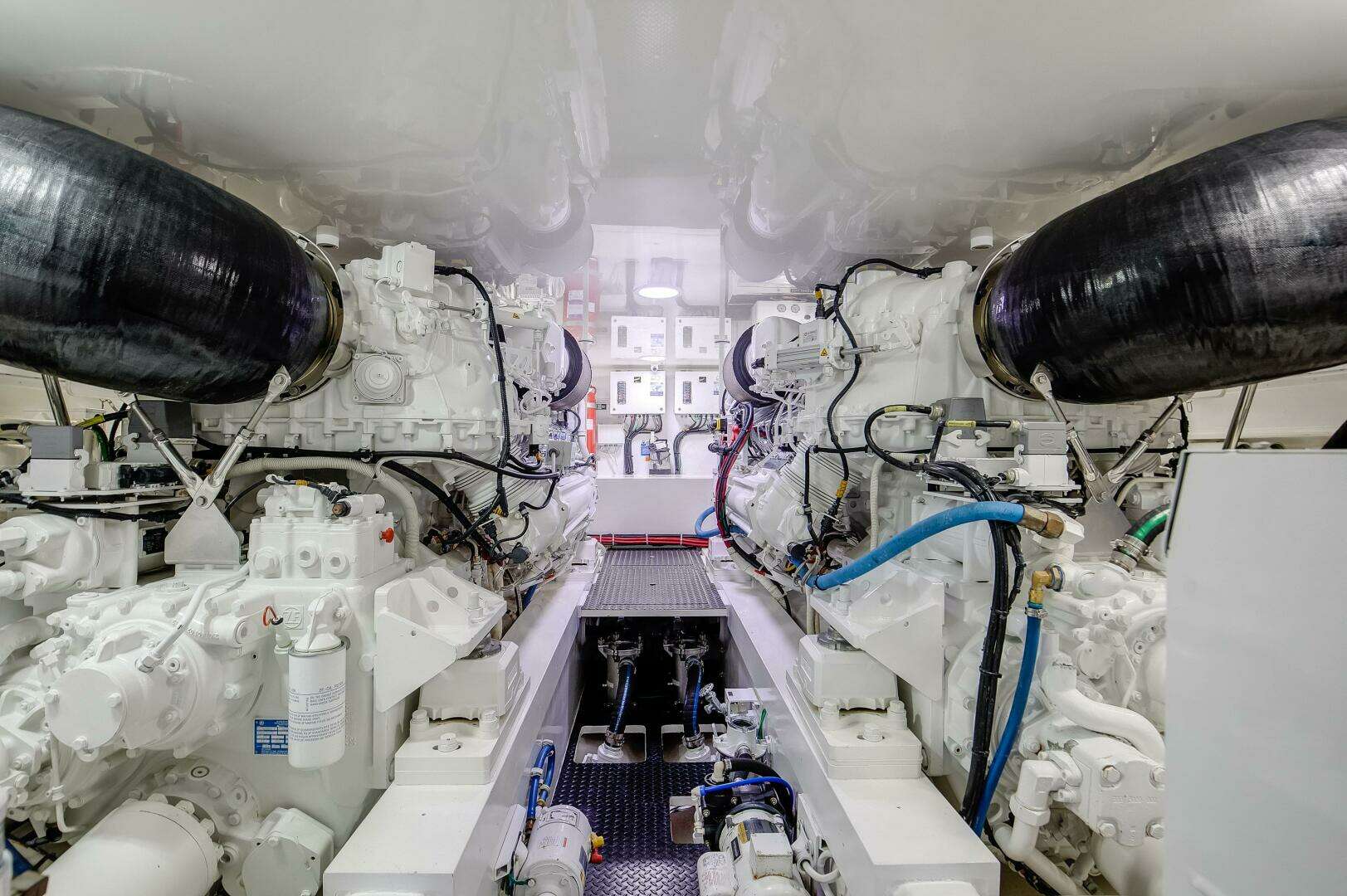 2019 Viking 62 Convertible - Image 21