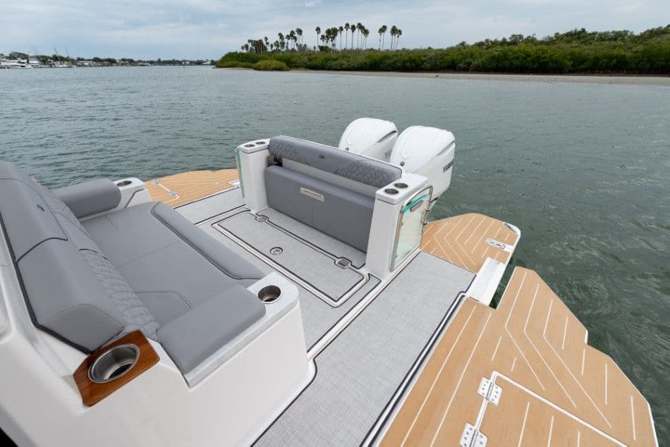 2026 Regal 34 SAV - 17