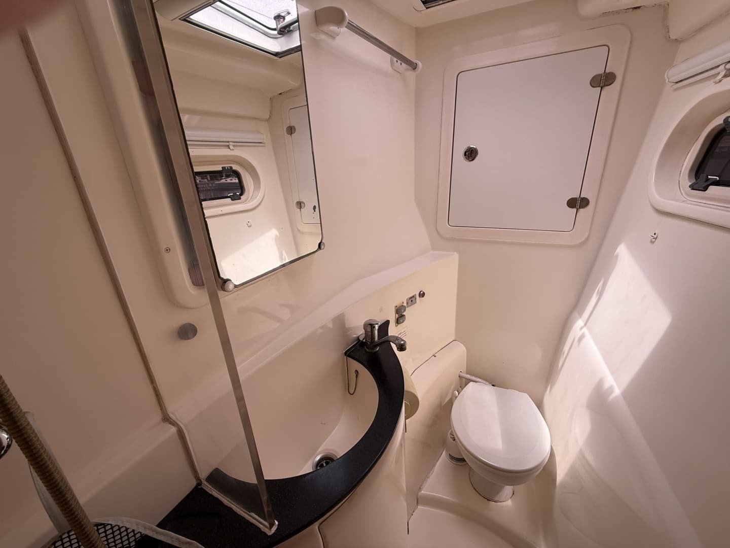 2009 Leopard 37 PC - Image 19