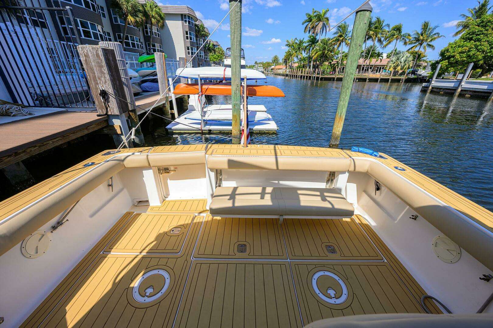 2002 Tiara Yachts 3100 LE - Image 26