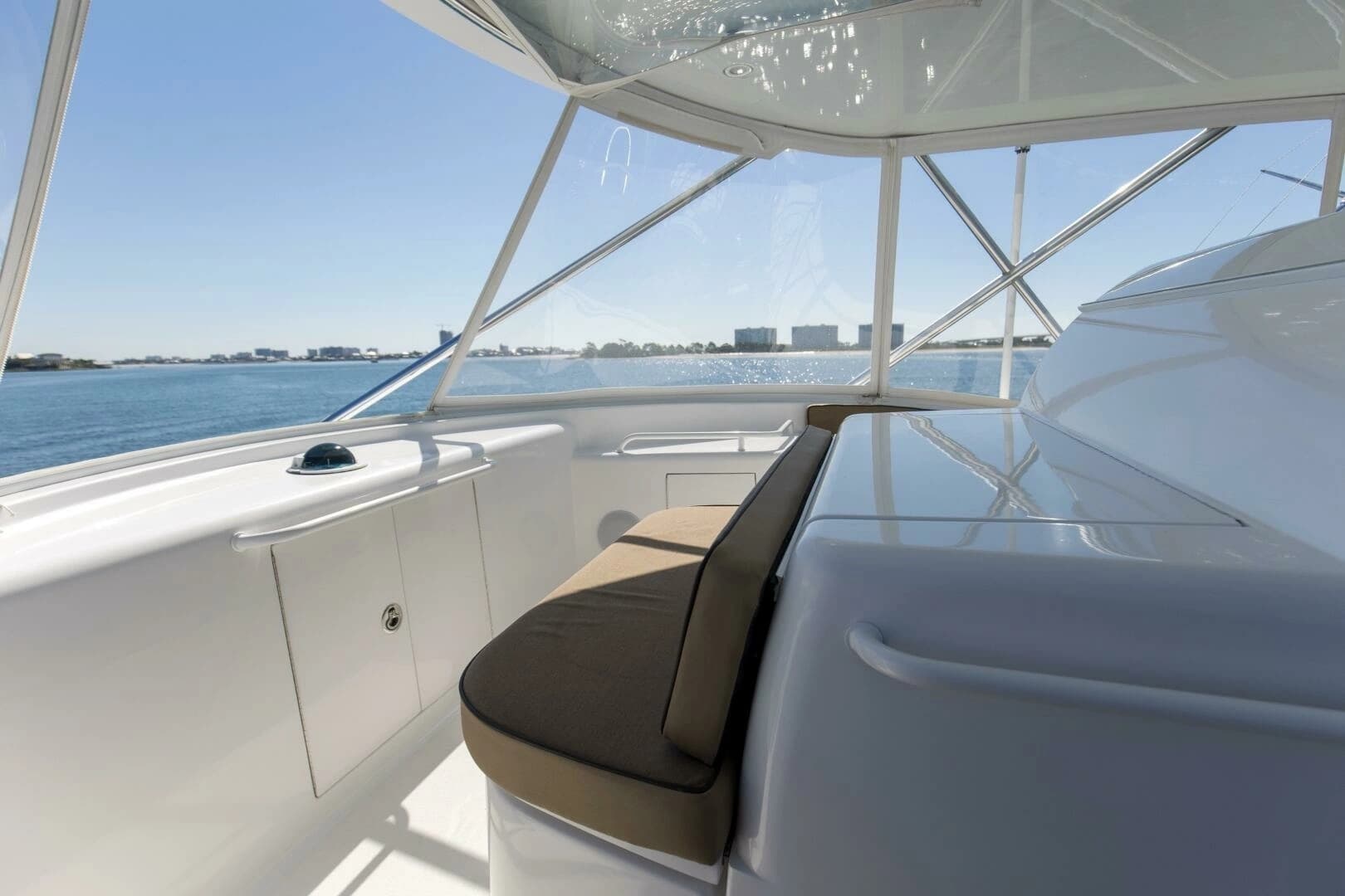 2008 Hatteras 60 Convertible - Image 29