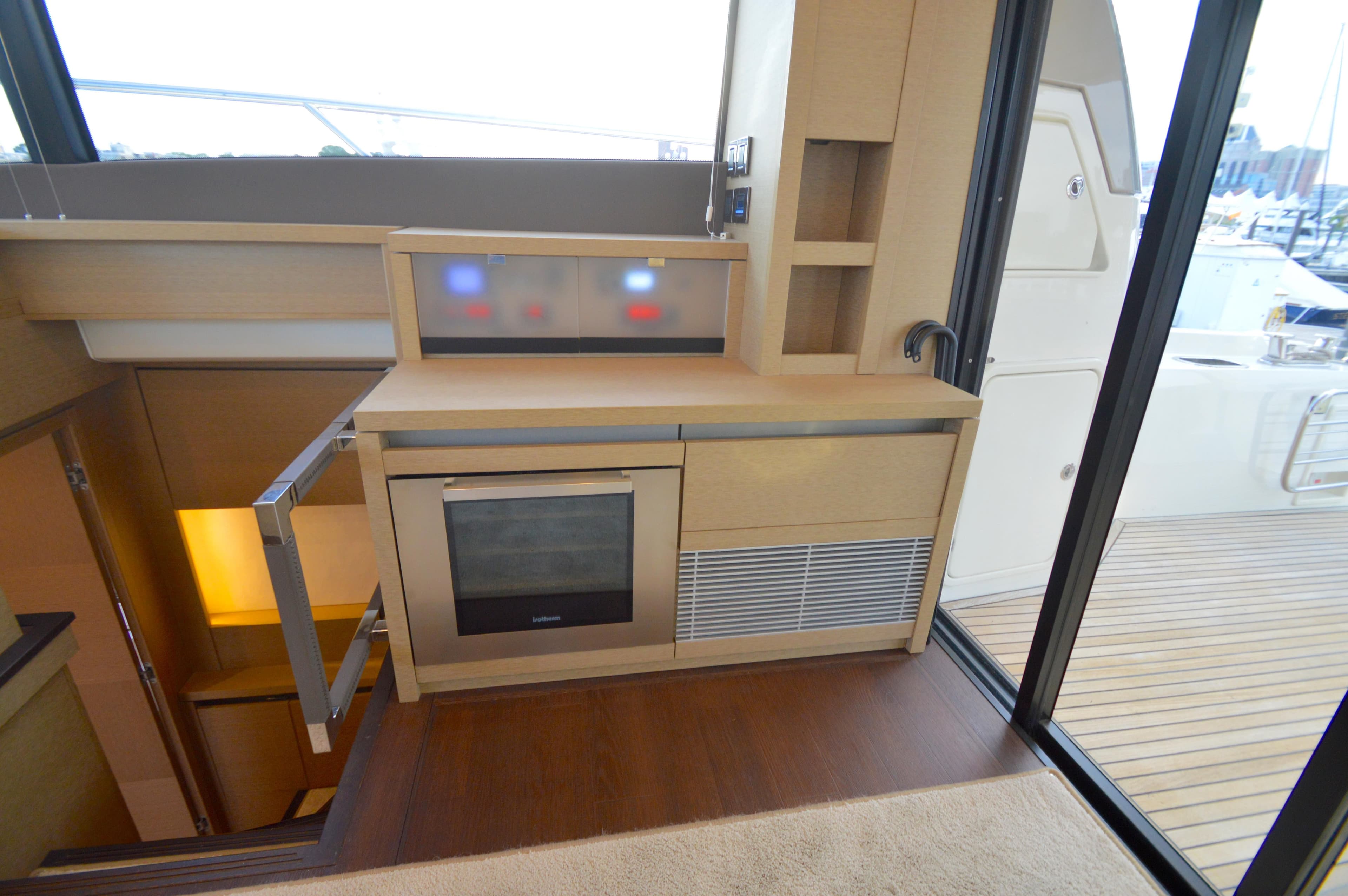 2017 Prestige 630 - 52