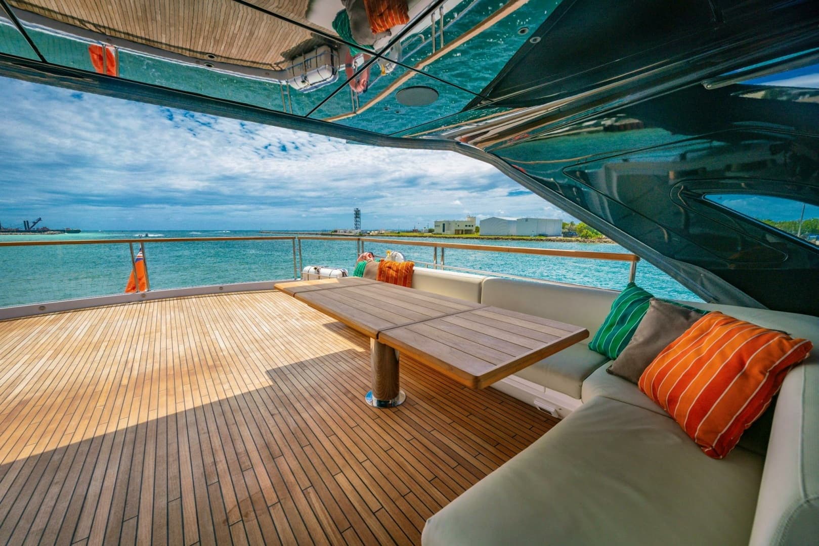 2024 Sunseeker Sunseeker 100 Yacht - Image 40