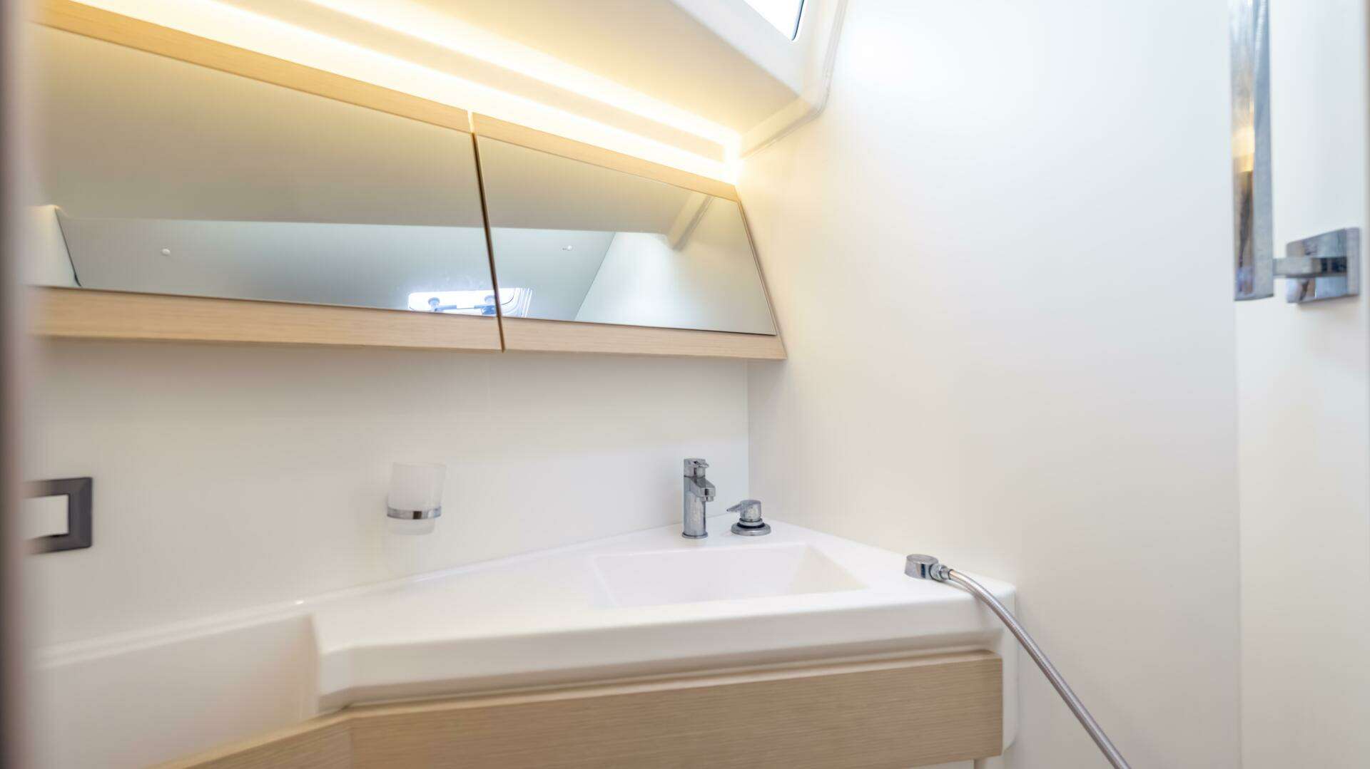 2020 Beneteau 46.1 - Image 39