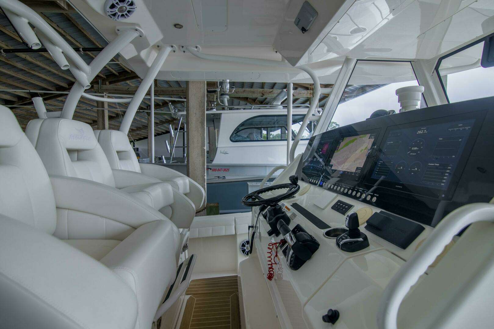 2021 Regulator 41 Center Console - Image 8