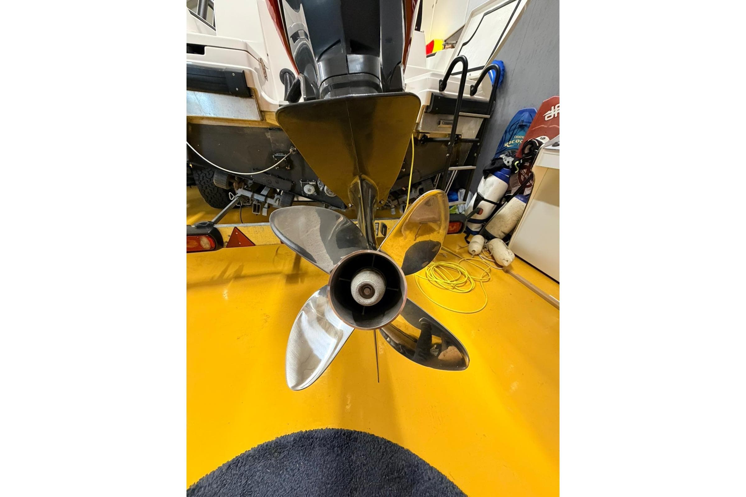 Propeller of 2020 Nordkapp 705 R-line boat in a workshop setting.