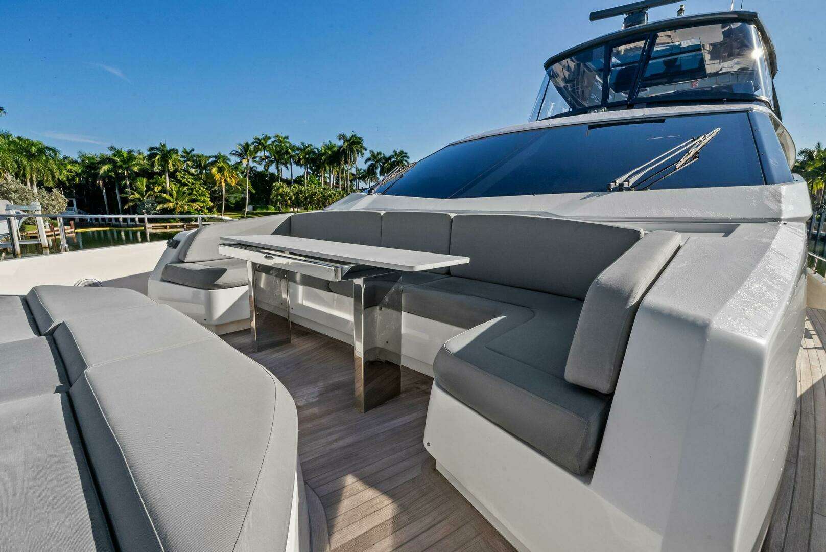 2019 Ferretti Yachts 780 - Image 13