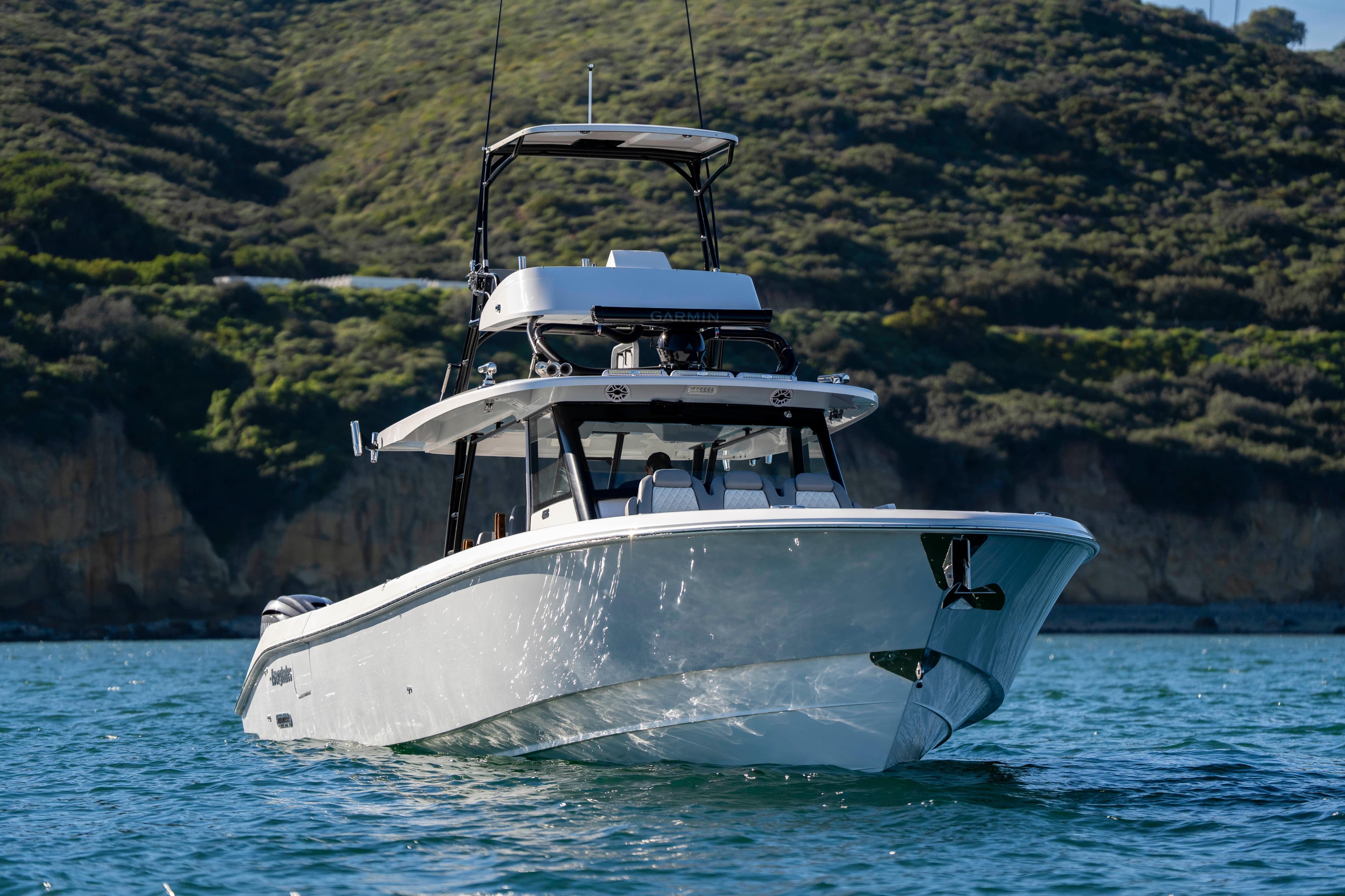 2026 Everglades 455 Center Console boat on the water.